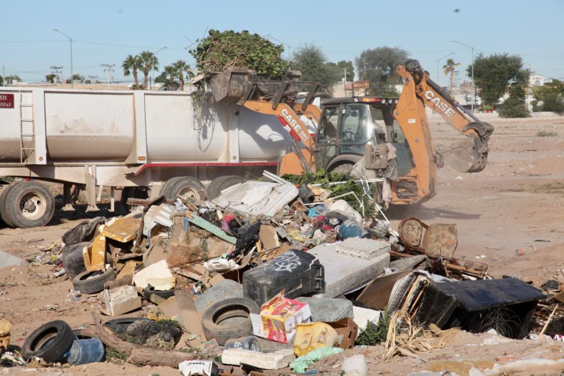 Alcaldesa De Mexicali Pone En Marcha El Operativo Mueble Viejo