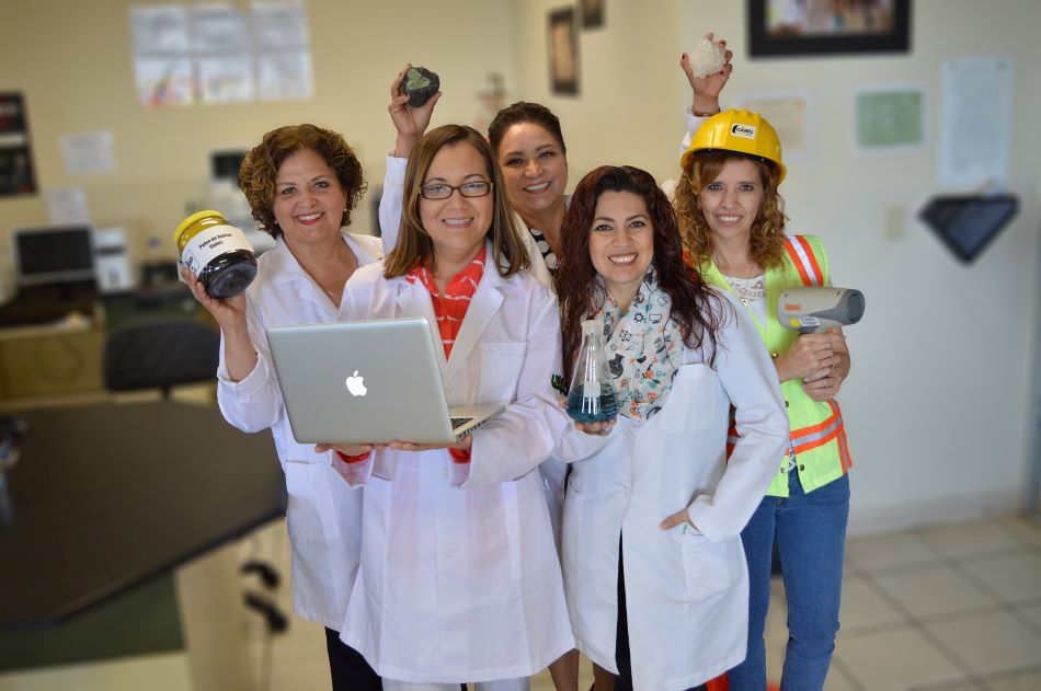 Consolida UABC la participación de la mujer en las ciencias