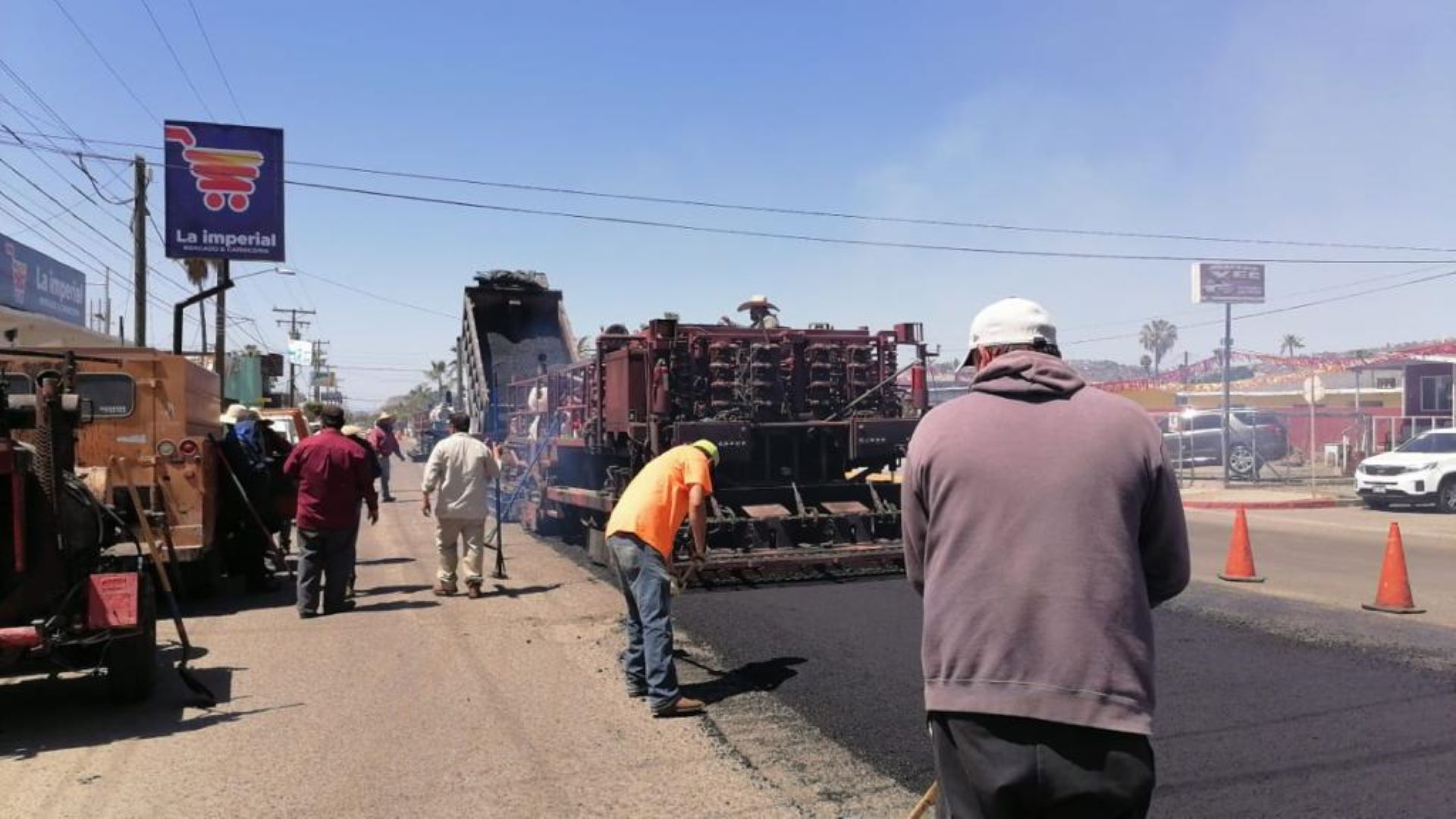 Gobierno de Ensenada rehabilita vialidades