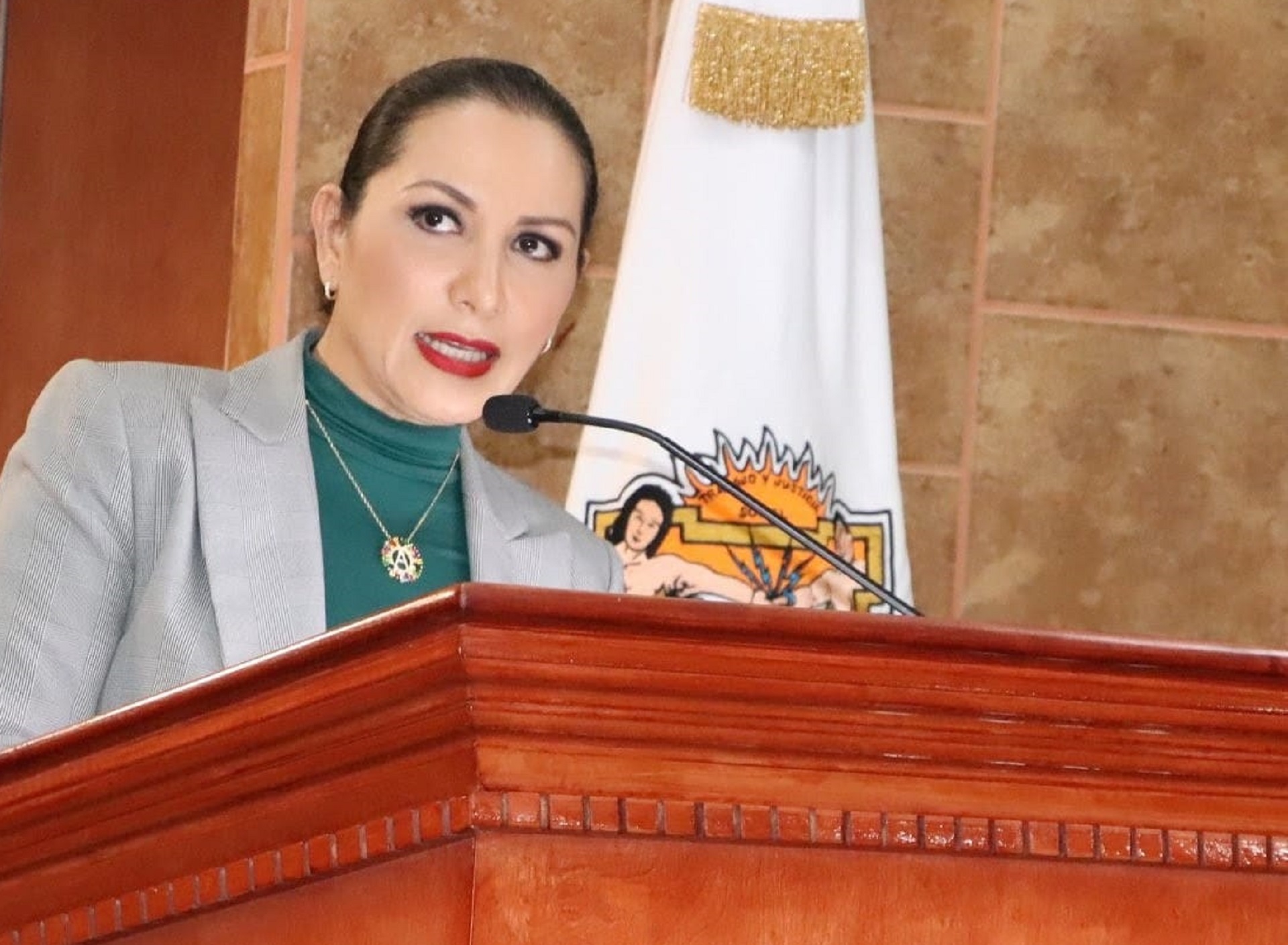 Diputada Geraldo presenta iniciativa para impugnar por falsa atribución de paternidad