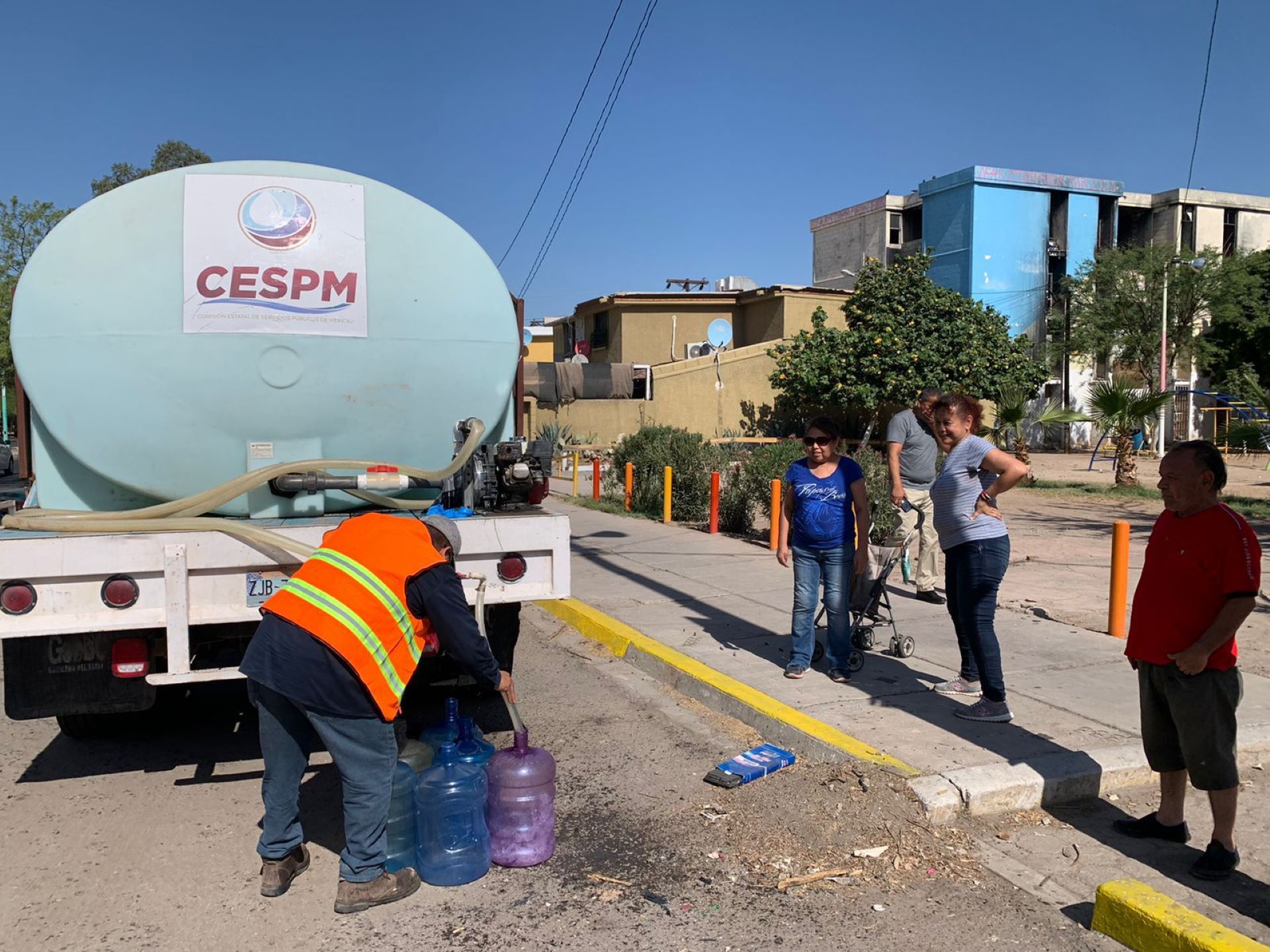 Entrega CESPM 6 mil litros de agua purificada a colonias