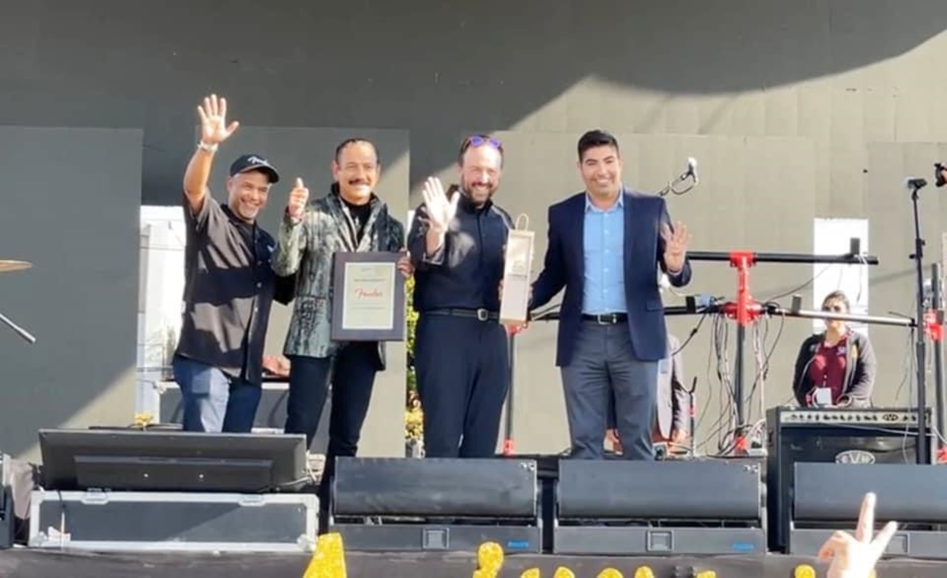 Reconoce Ayala a trabajadores de Fender Ensenada en su 35 aniversario