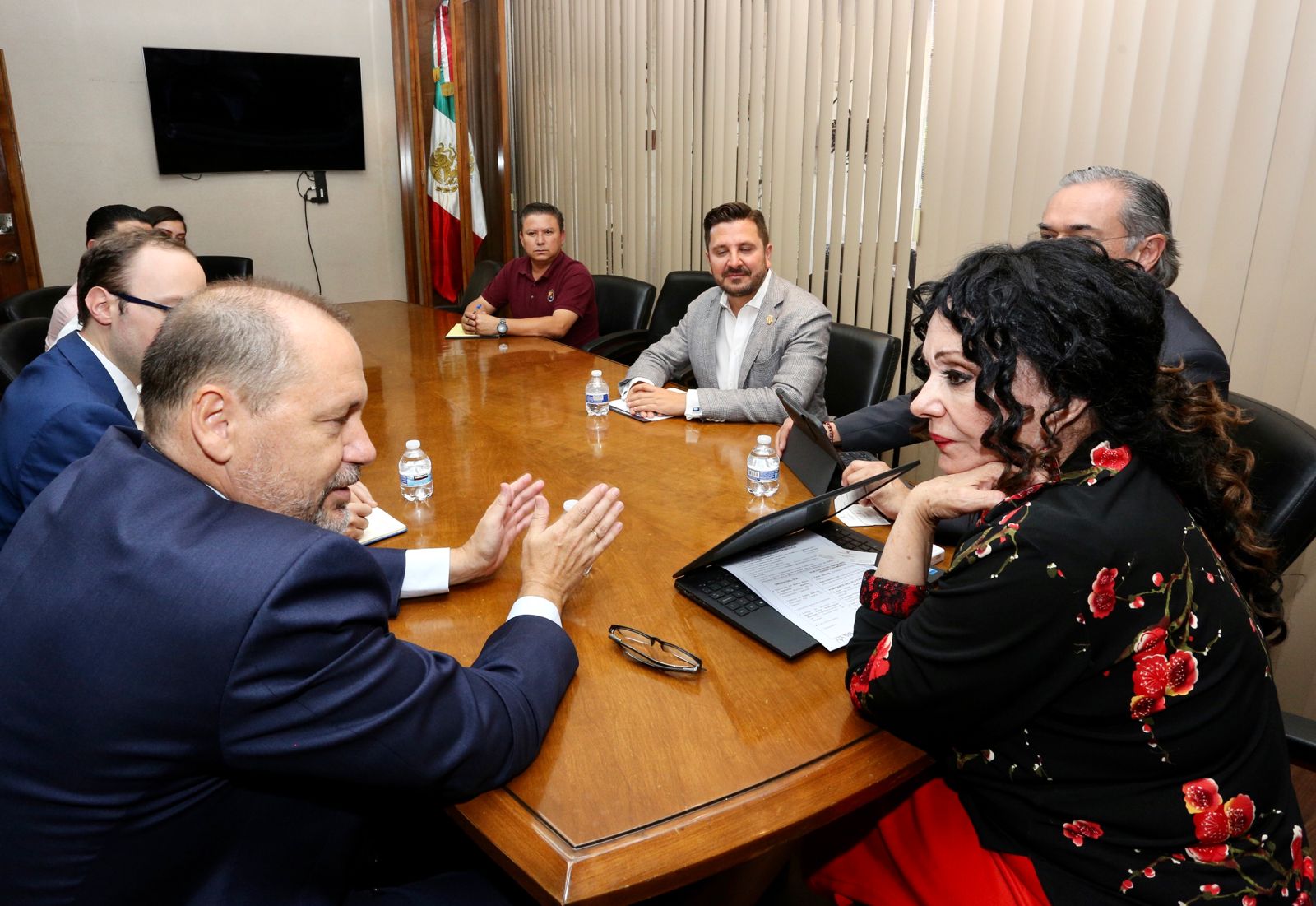 Alcaldesa de Mexicali estrecha lazos con Embajada de Hungría