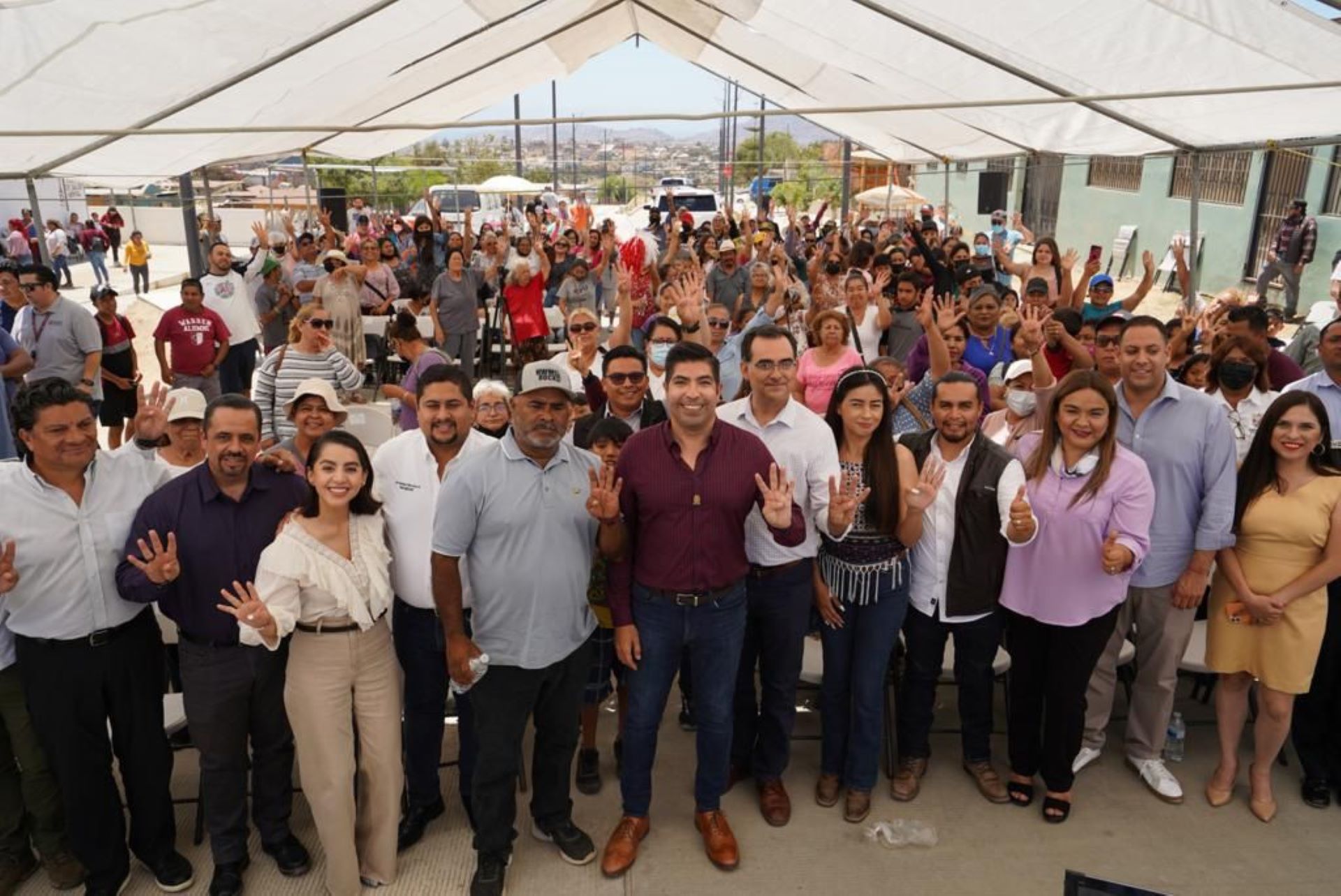 Inaugura Armando Ayala pavimentación de 50 mdp en la colonia 89