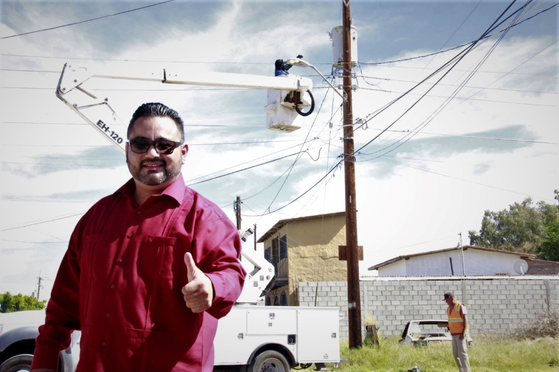 Gestiona Sergio Tamai luminarias en poblado Benito Juárez