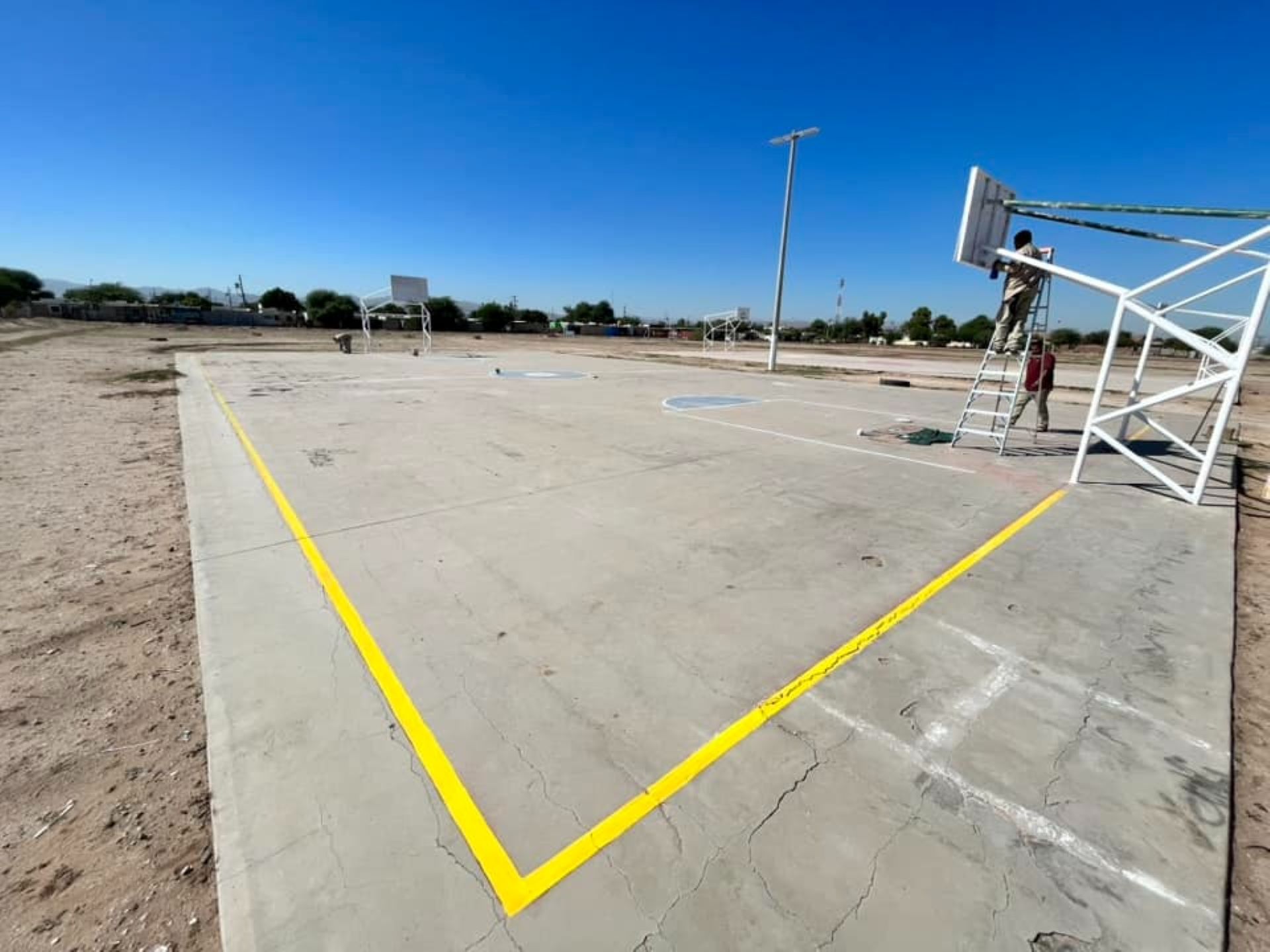 Rehabilitan canchas deportivas de CDHI Voluntad