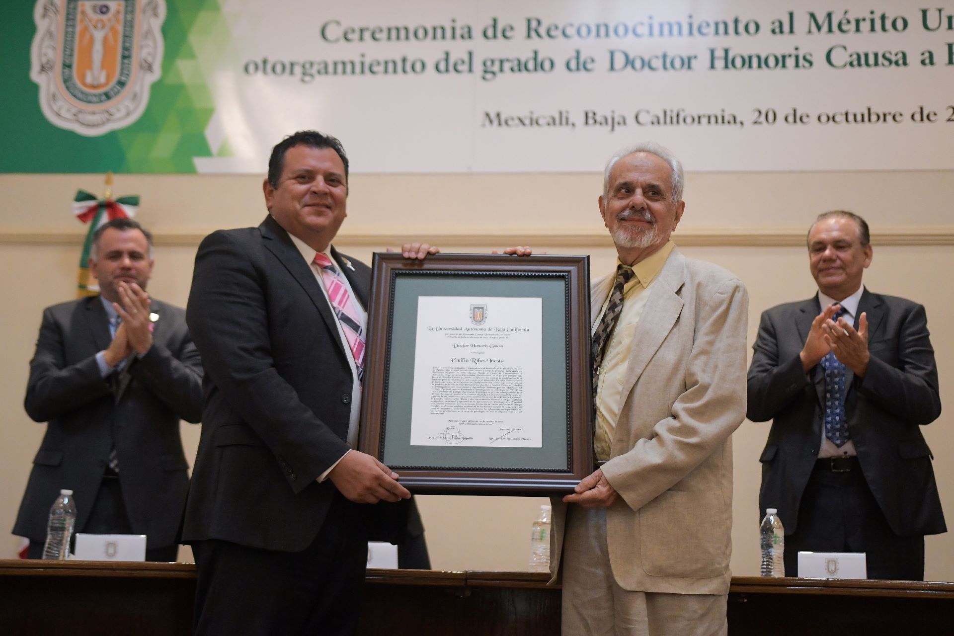 Nombra UABC Doctor Honoris Causa al doctor Emilio Ribes Iñesta