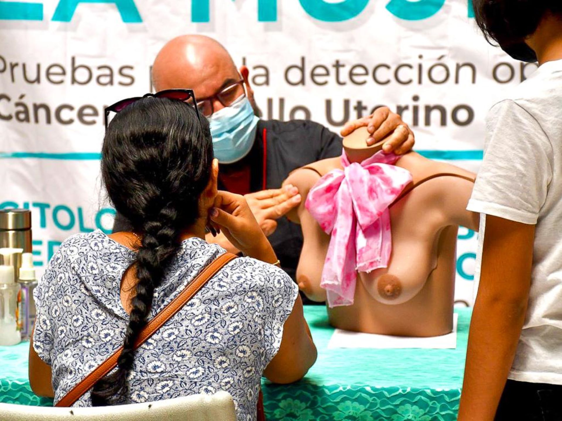 Instala Jurisdicción Salud Mexicali módulos de detección de cáncer de mama