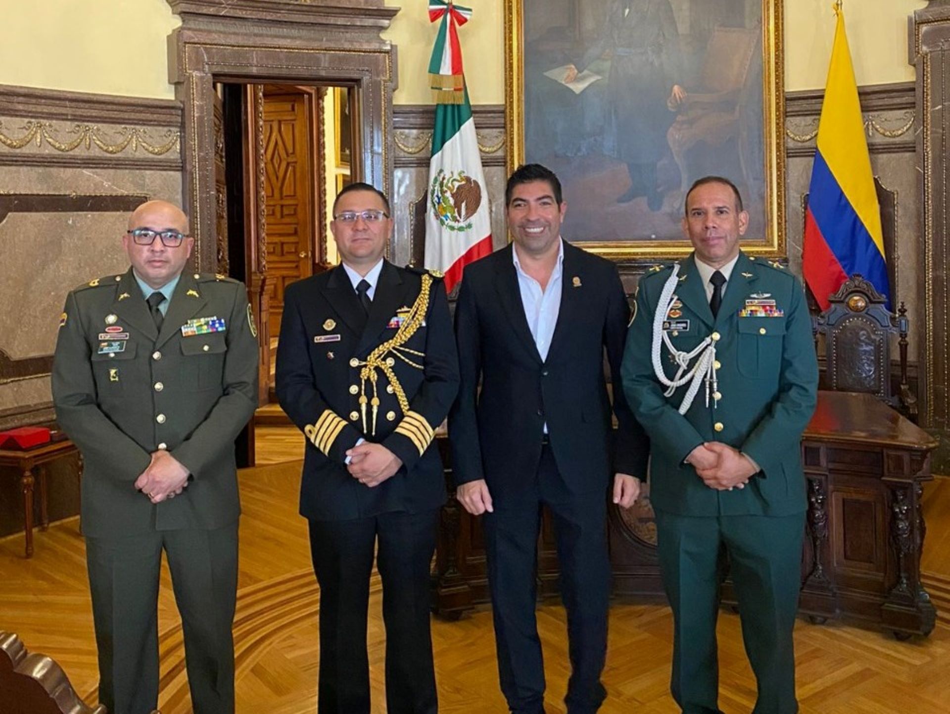 Presencia Armando Ayala nombramiento del presidente de Colombia, Gustavo Petro como como Huésped Distinguido de la CDMX