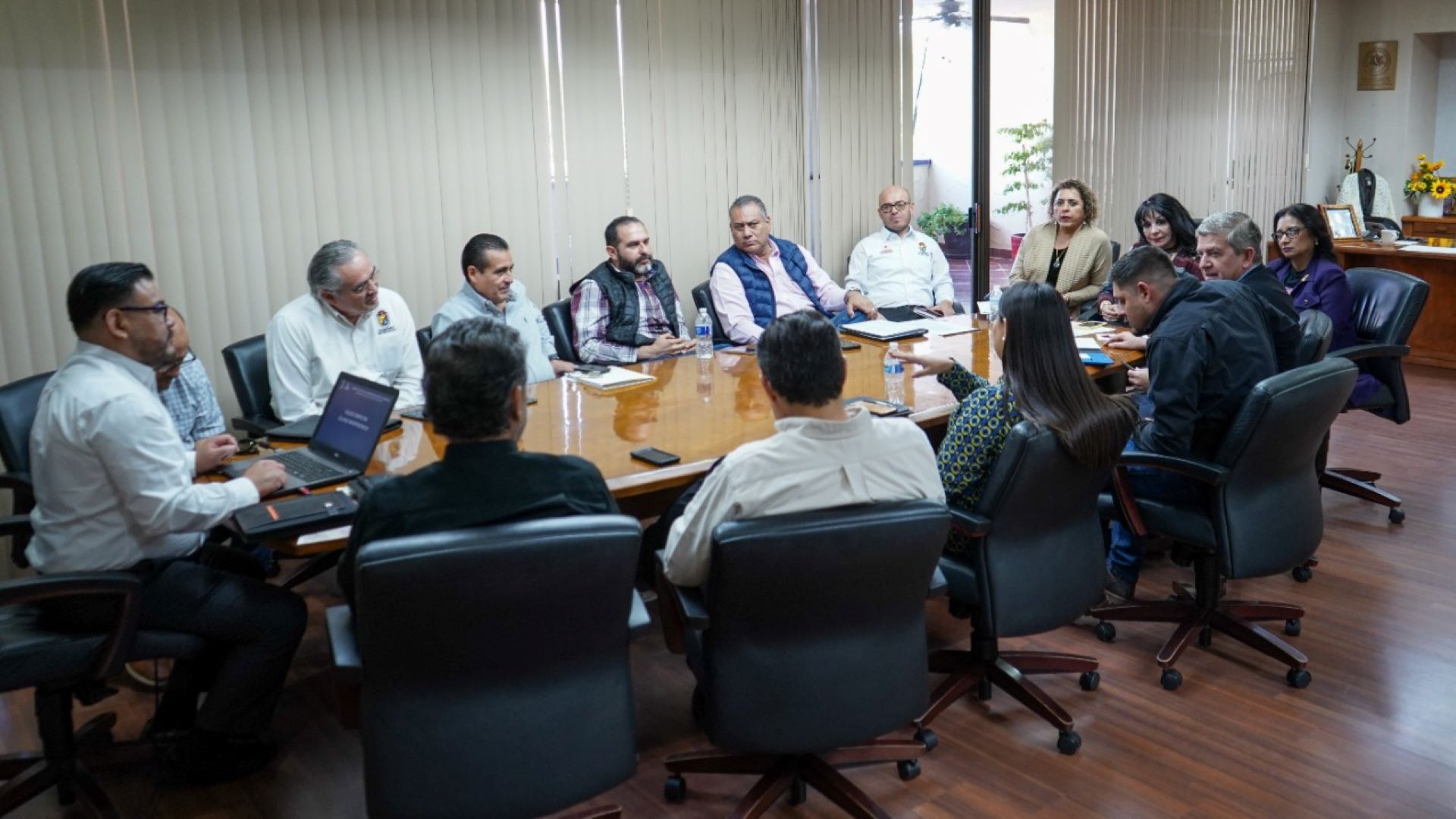 Se reúnen titulares del Gobierno de Mexicali para impulsar la reactivación del Centro Cívico