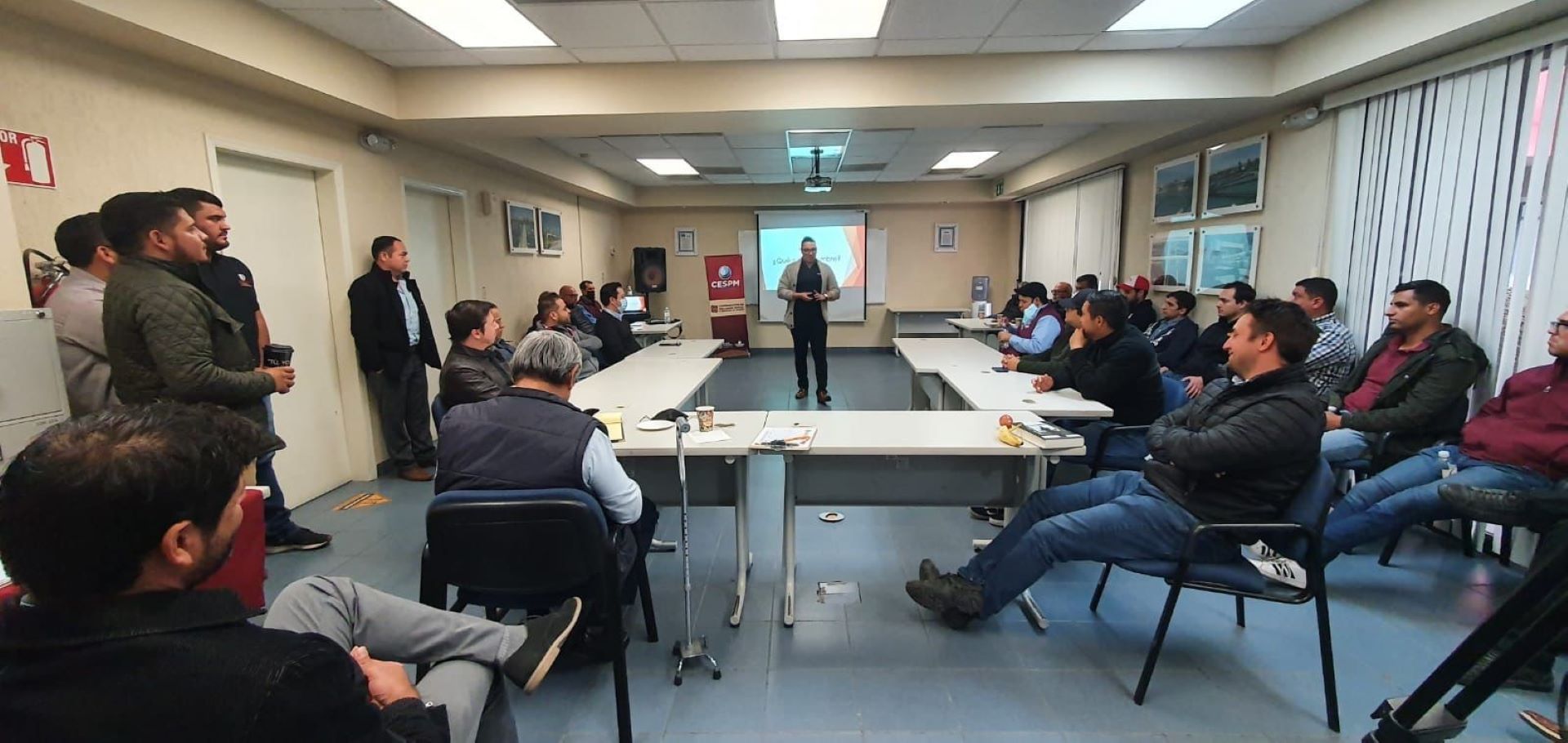 Realiza CESPM charla “Aprendiendo a ser hombre saludable-mente”