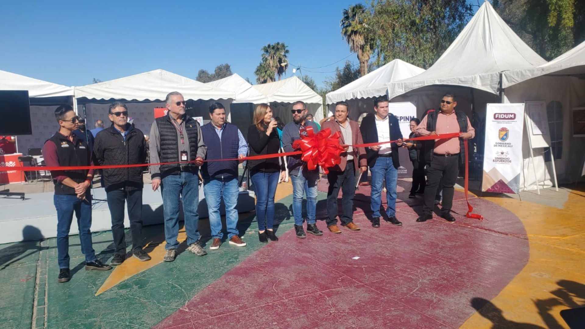 Acuden decenas de personas a la Feria de la Vivienda