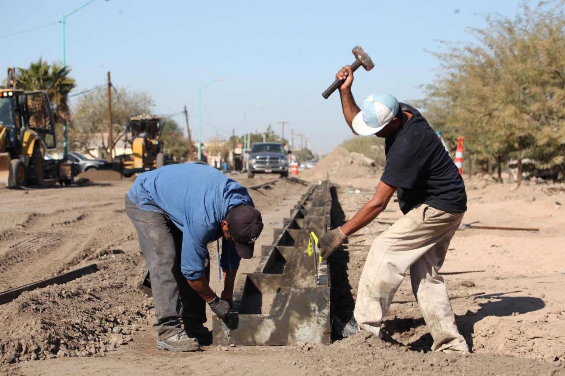 Norma Bustamante supervisa avance de obra en Guadalupe Victoria