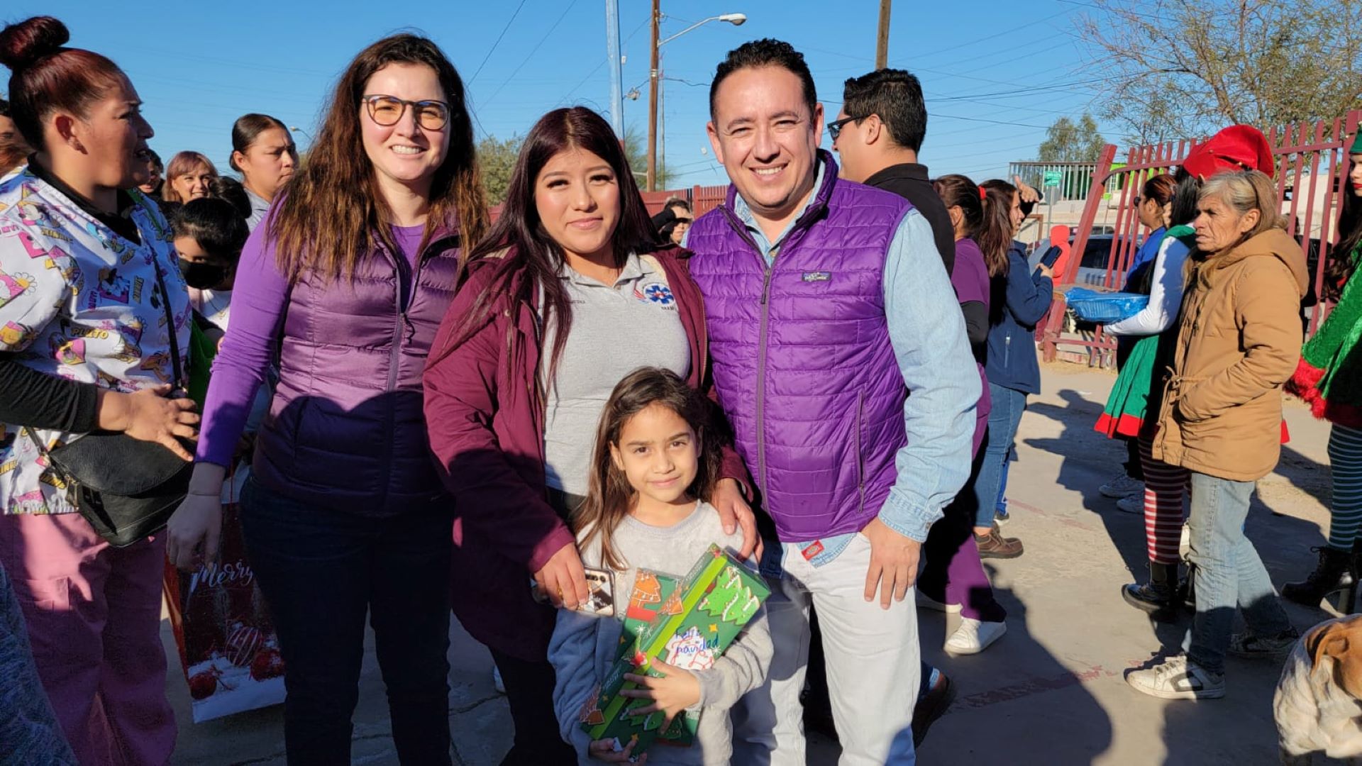 PES BC de Mexicali lleva risas y regalos a niños y familias de la capital