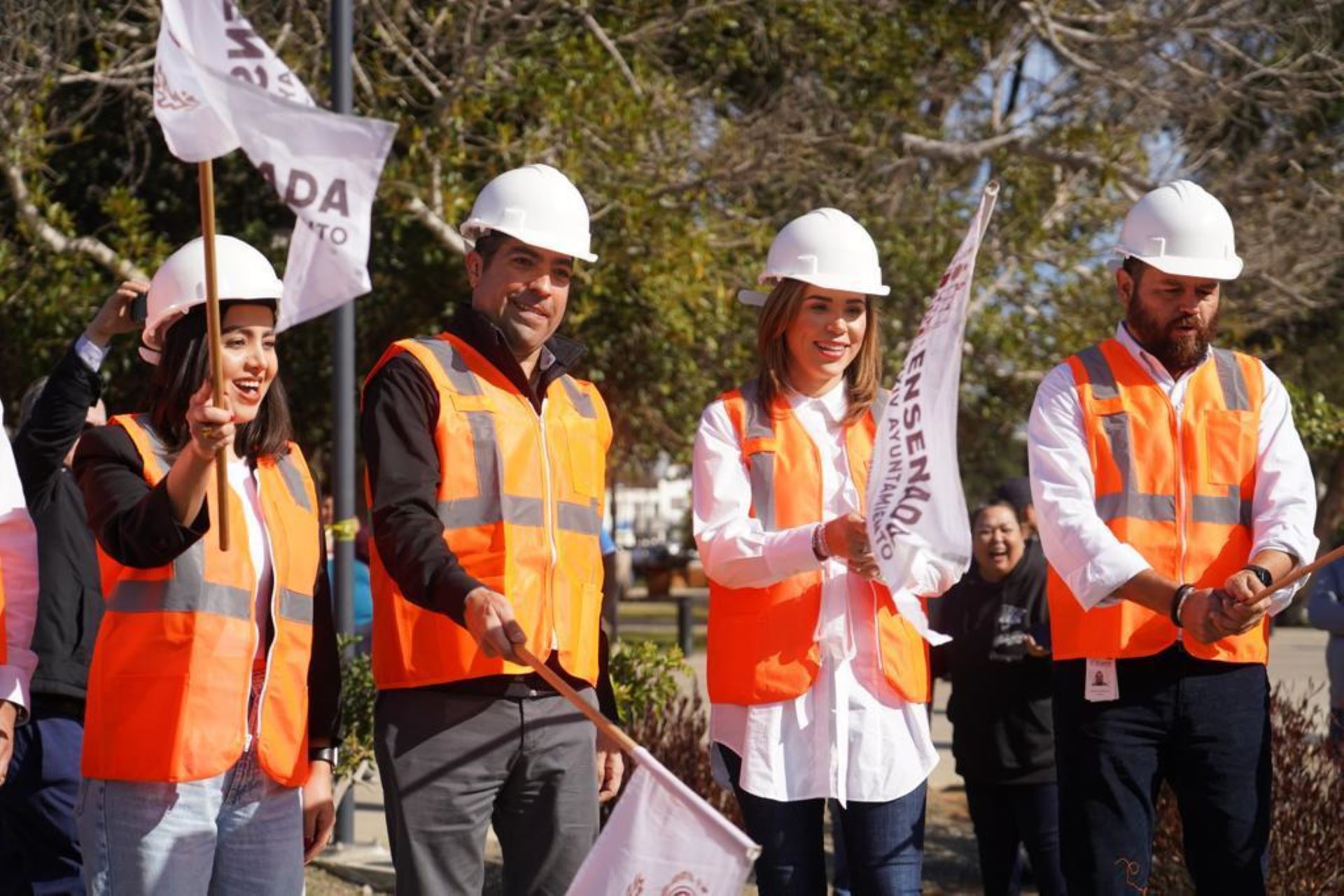 Dan Armando Ayala y Marina del Pilar banderazo a la rehabilitación de la avenida Juárez