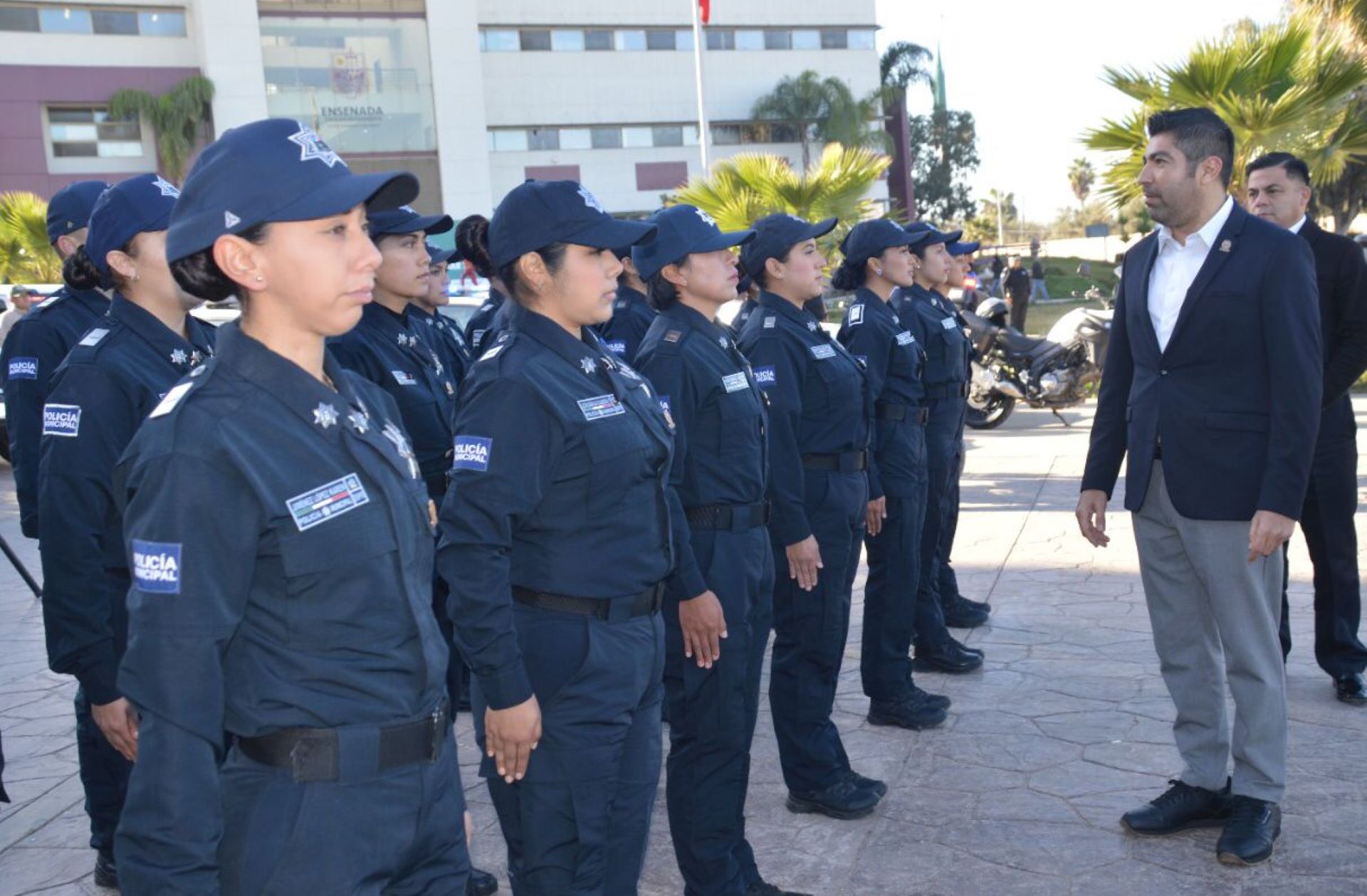 Da Armando Ayala bienvenida a 34 nuevos elementos de la DSPM