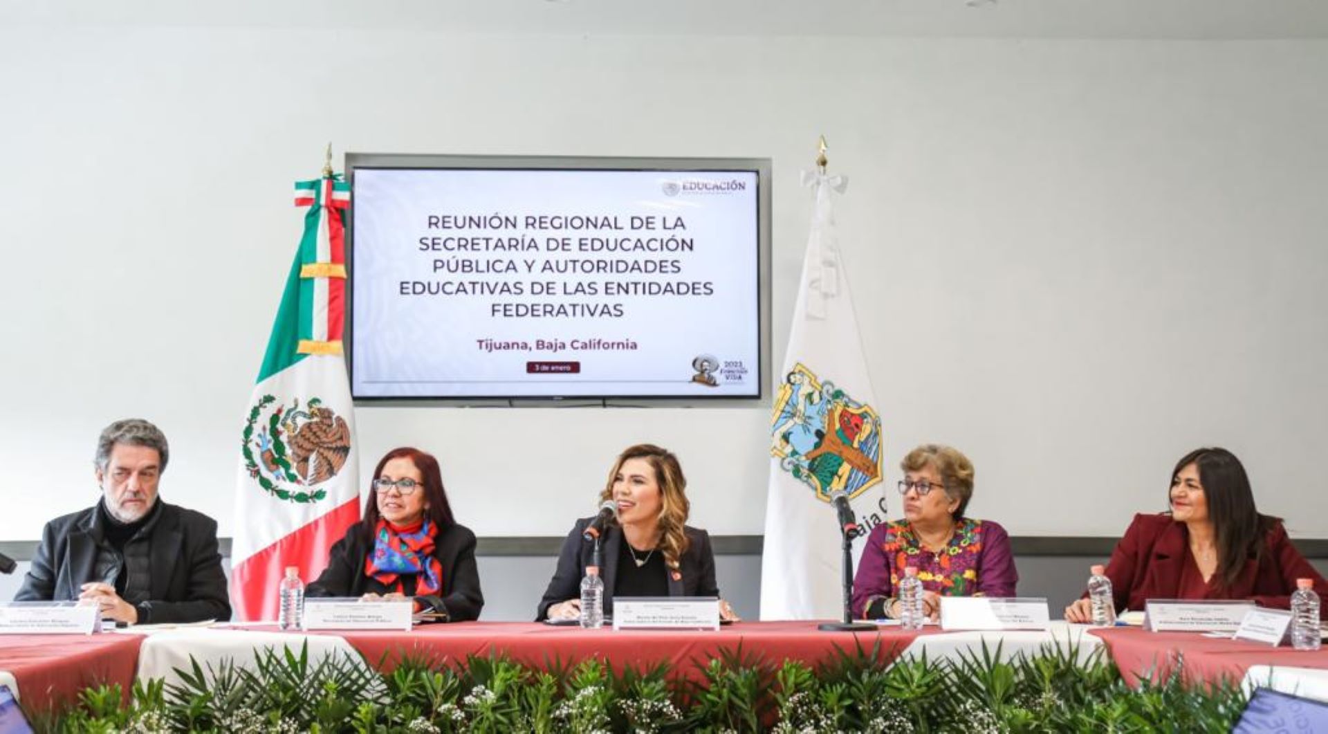 Coordina Marina del Pilar trabajo con el Gobierno de México para impulsar la educación en BC