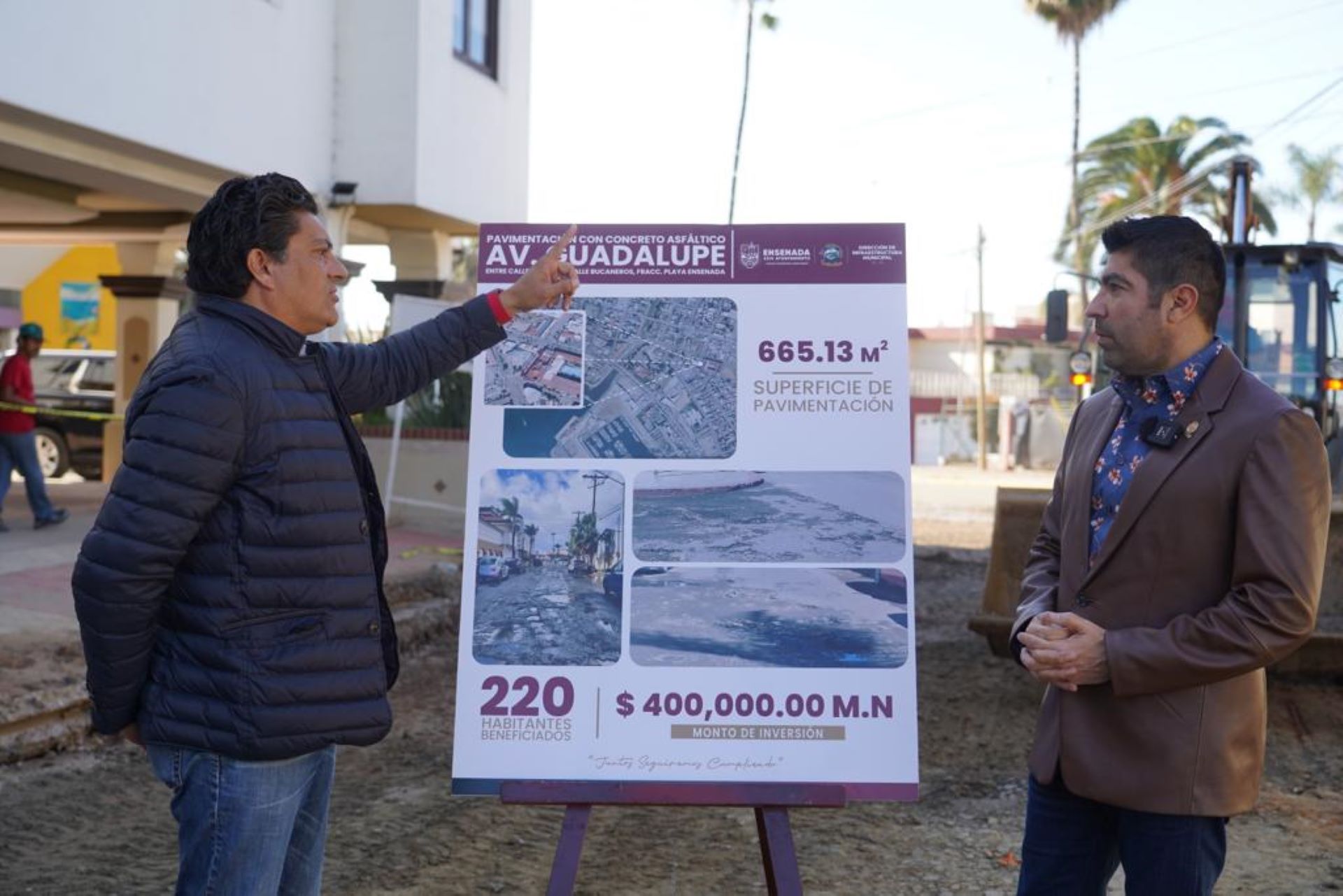 Supervisa Armando Ayala pavimentación en avenida Guadalupe