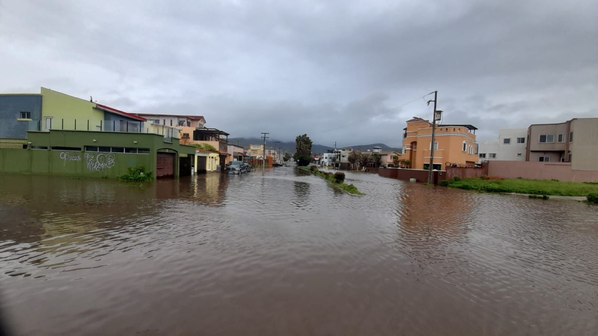 Atiende Gobierno de Ensenada reportes relacionados con las lluvias