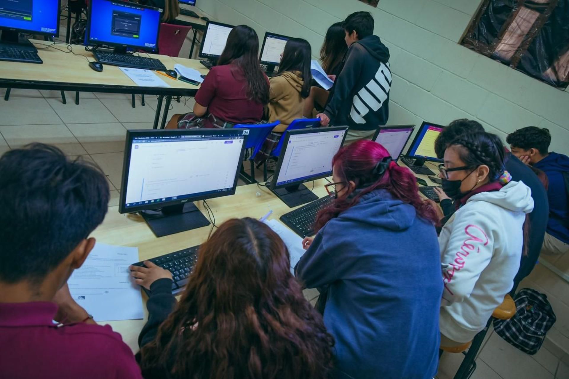 Reciben alumnas y alumnos de Cecyte BC ciclo de talleres “Aprendizaje para una vida saludable y sostenible”