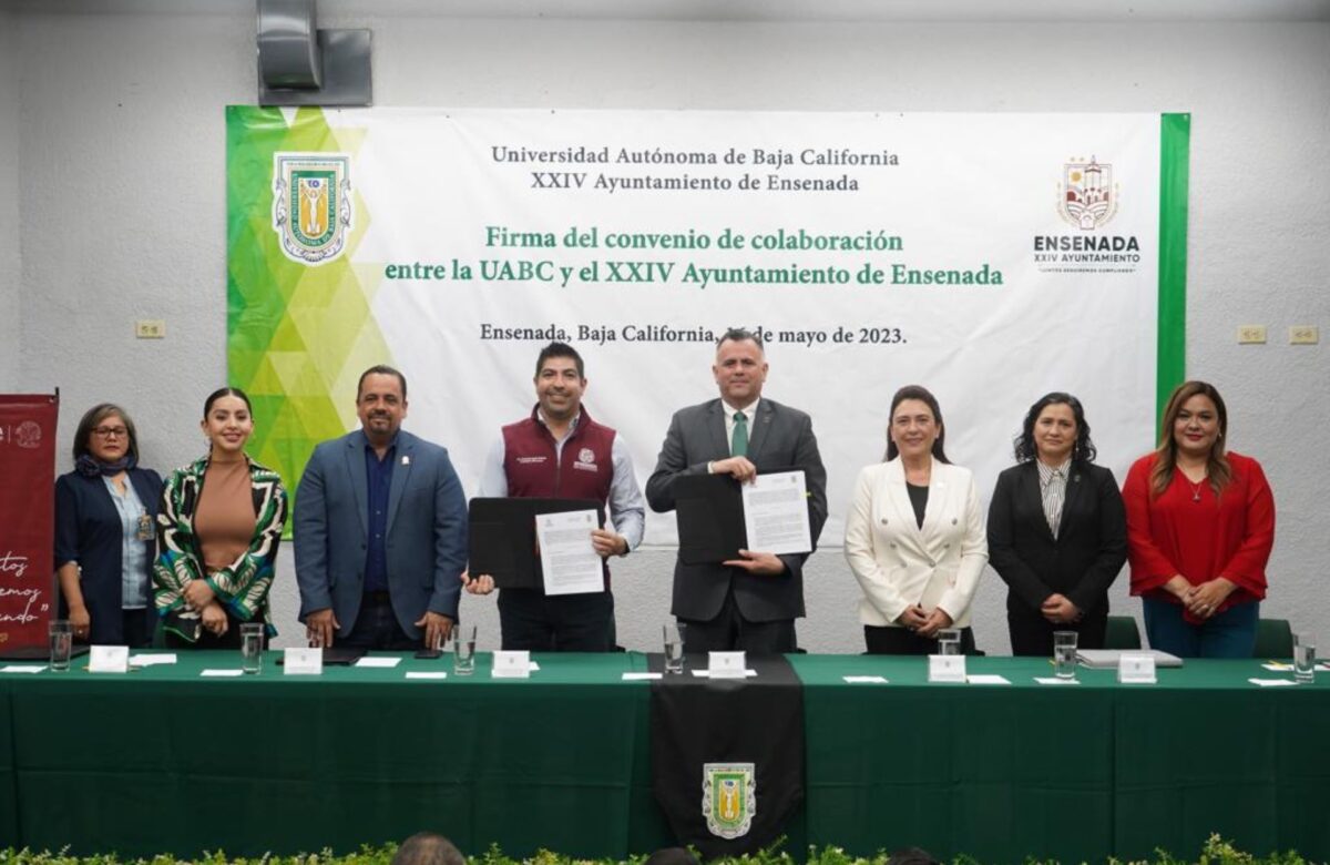 Firma Ayuntamiento de Ensenada convenio con UABC Ensenada