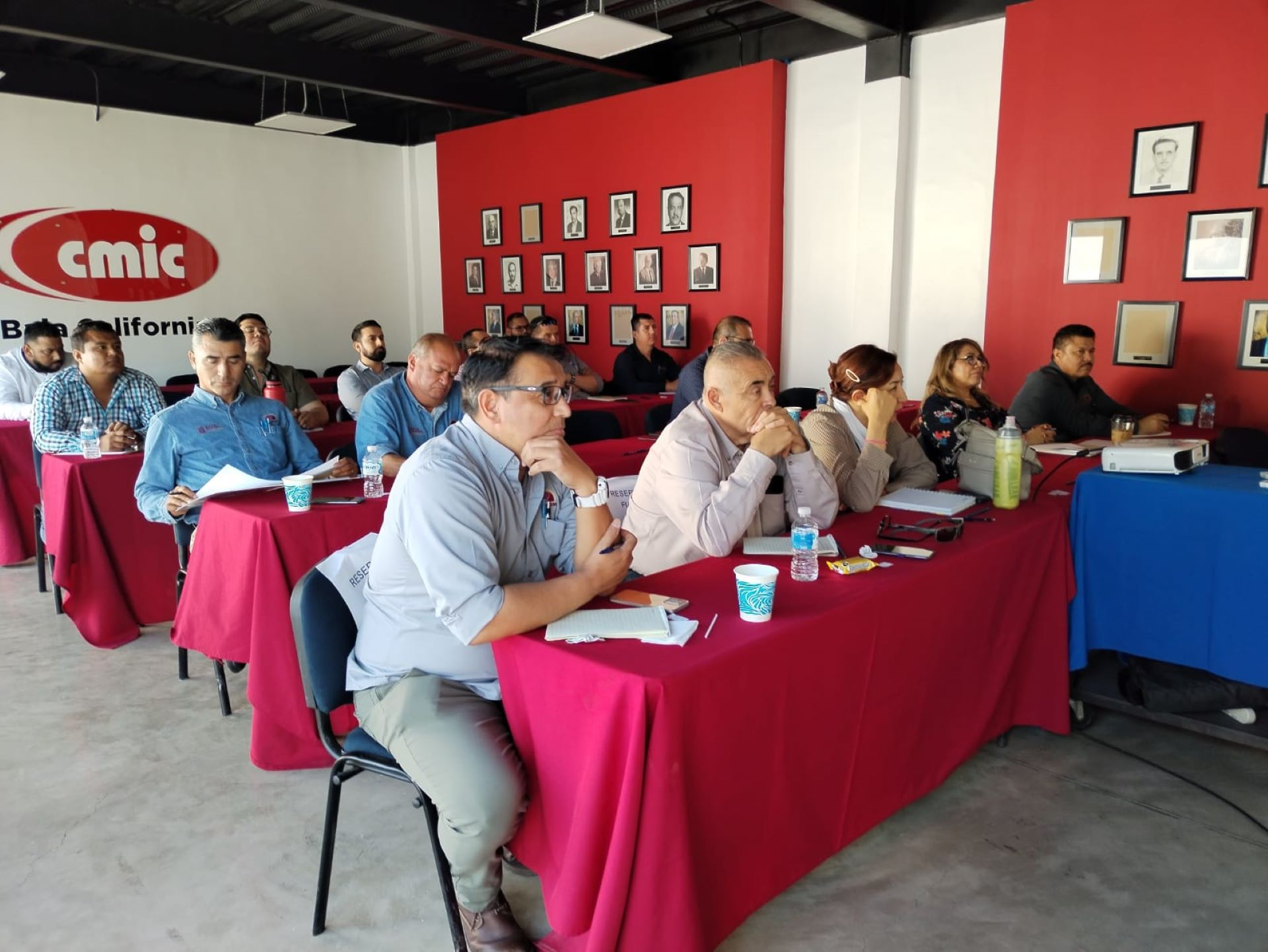 Imparten por primera vez curso de conservación de puentes para el personal de obras públicas