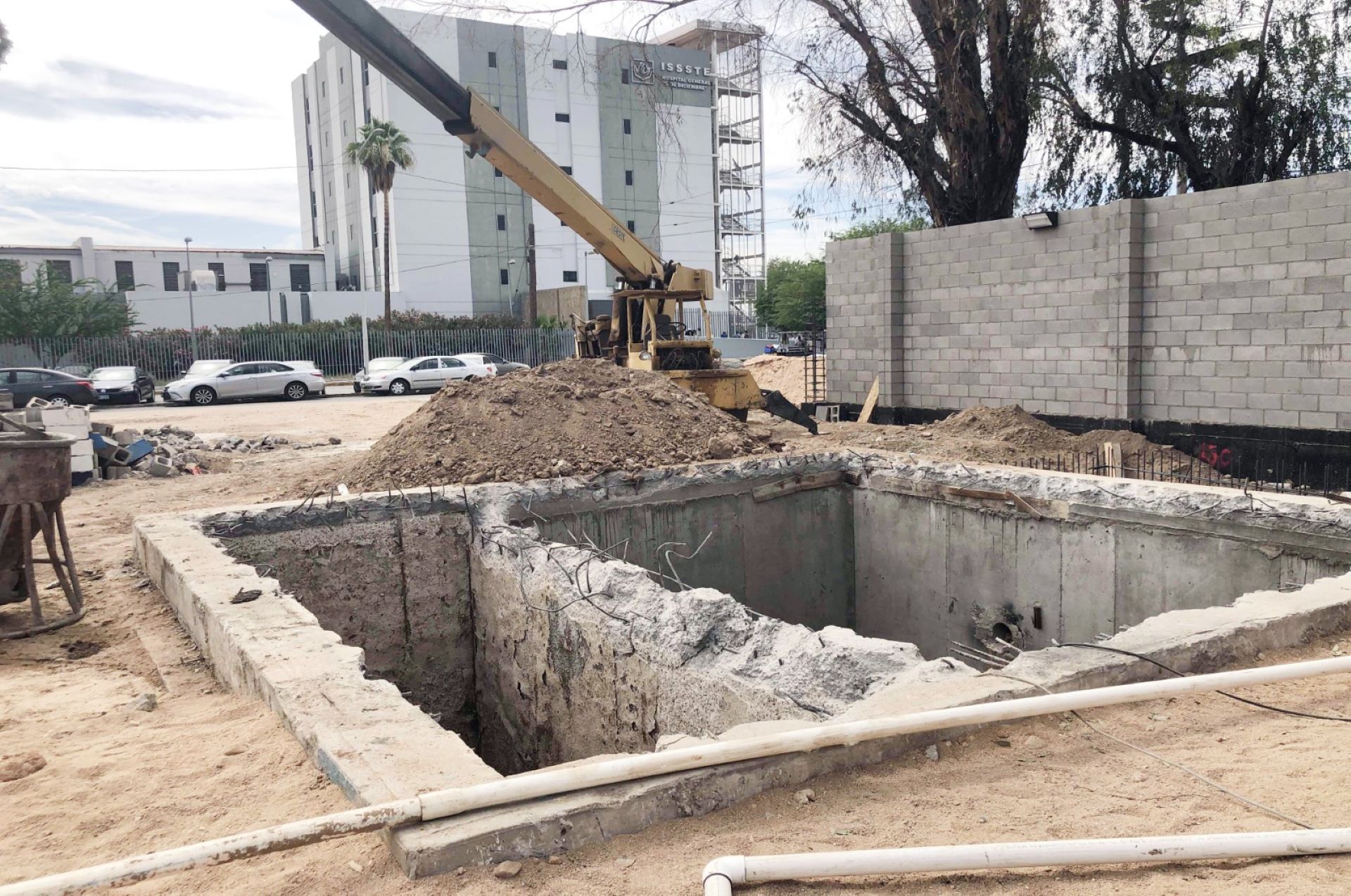 Rehabilita CESPM infraestructura del servicio de drenaje sanitario en Centro Cívico de Mexicali