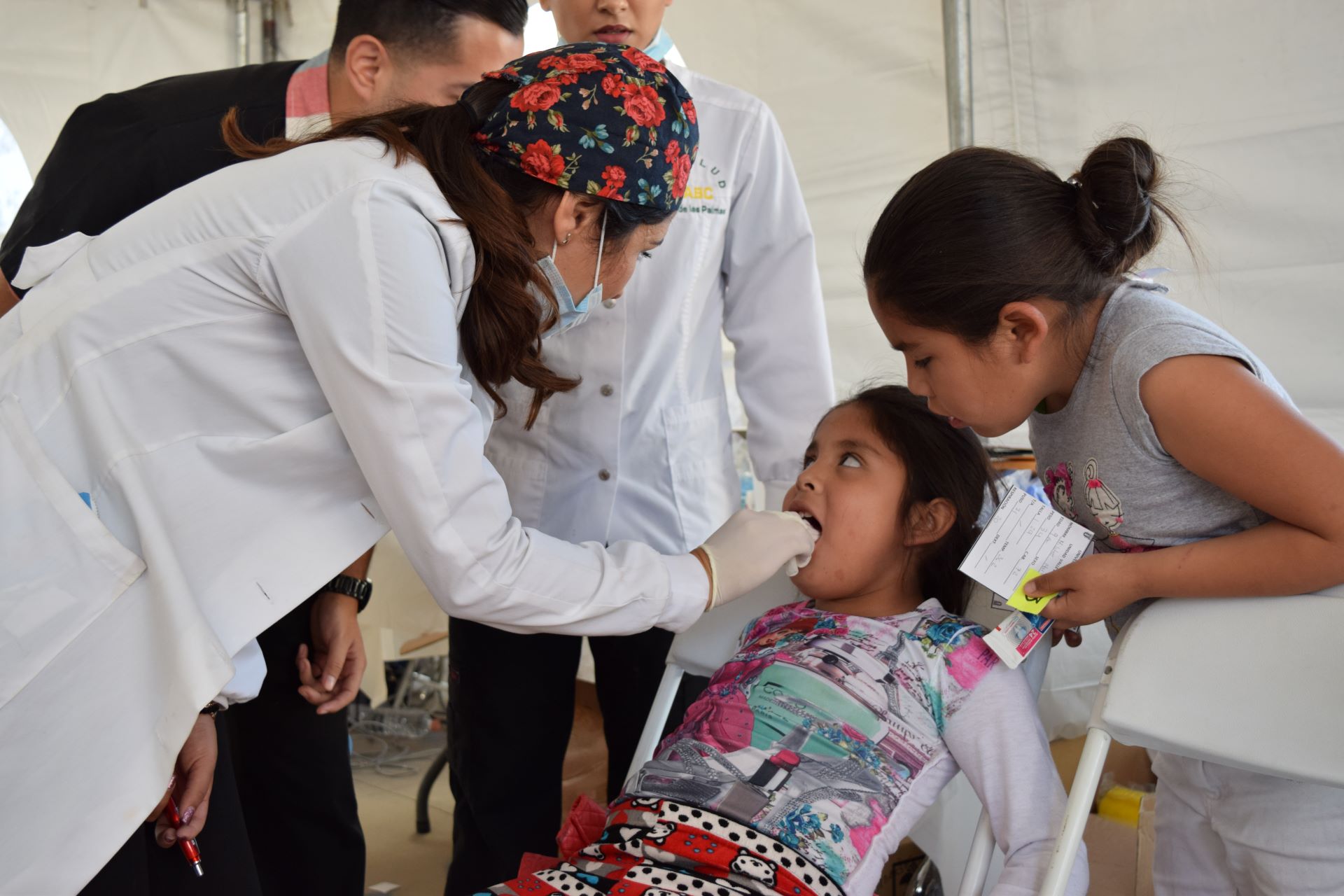 UABC en tu comunidad: Brigada de salud y de servicios en Rosarito