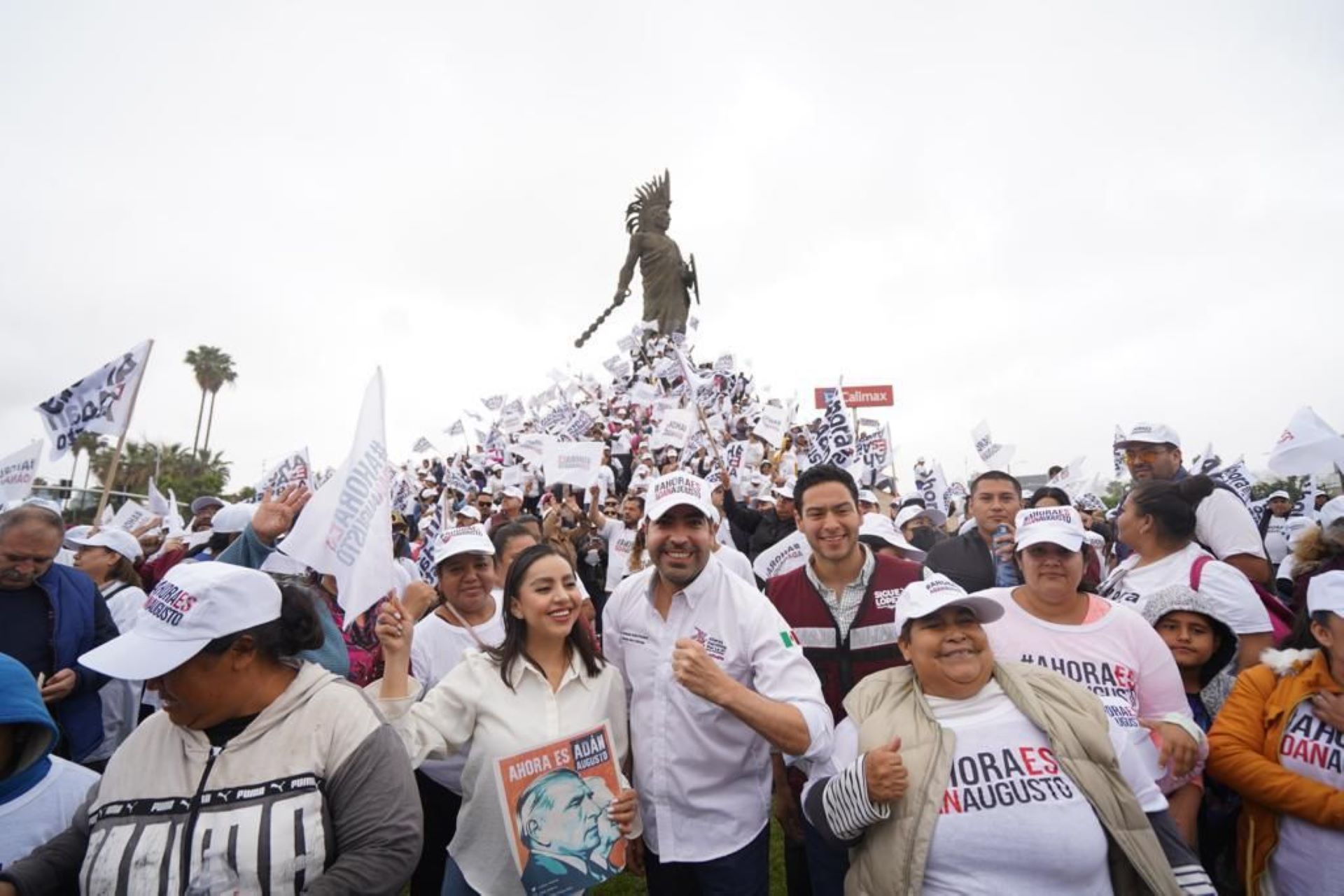 Celebran miles de bajacalifornianos jornada a favor de Adán Augusto López