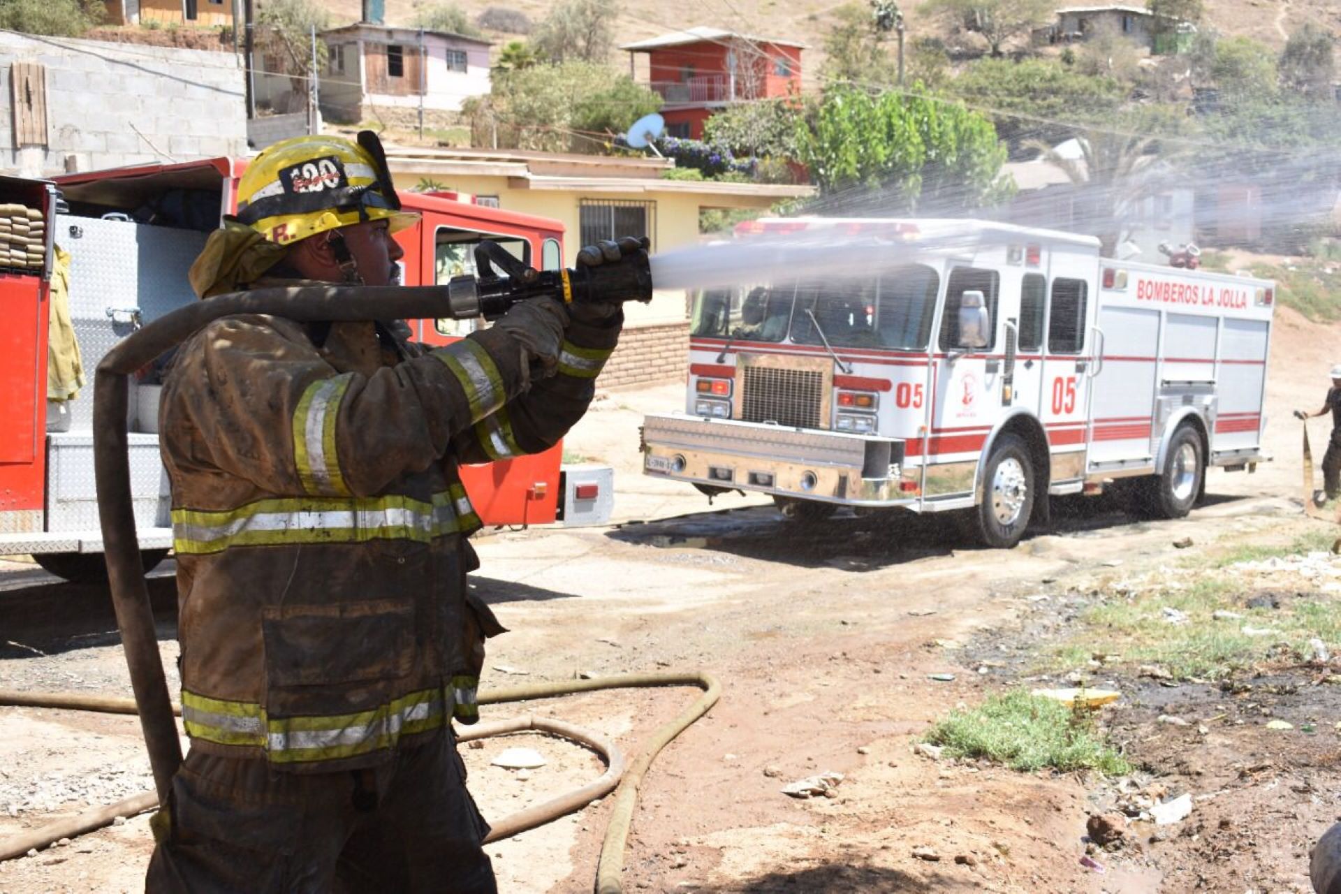 Firmará Gobierno de Ensenada contrato con Fábricas Monterrey para reubicación de estación de Bomberos