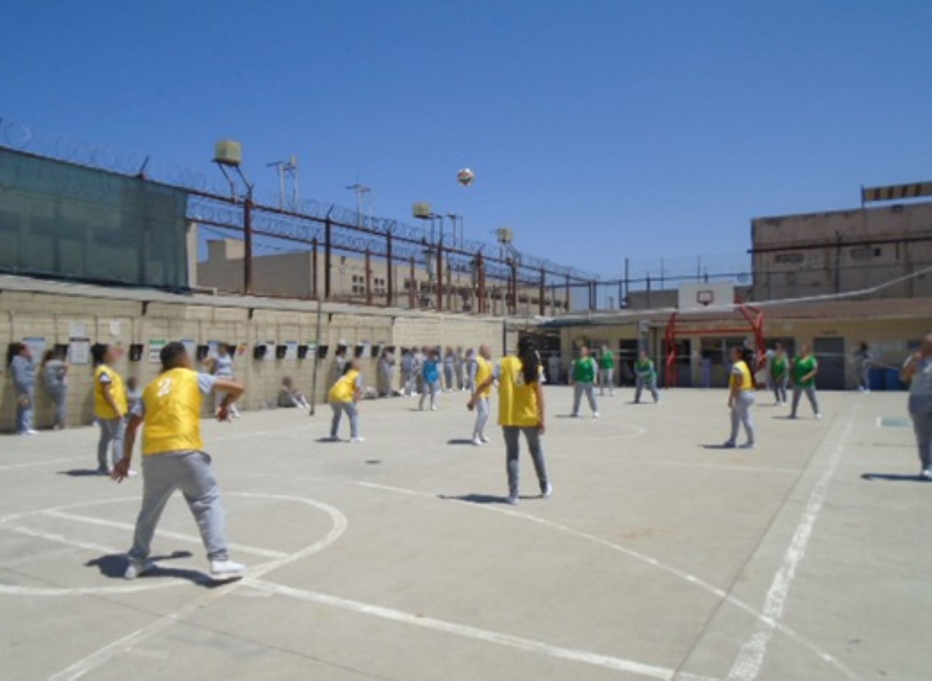 Impulsa Cesispe desarrollo de habilidades deportivas en la población femenina del Centro Penitenciario de Tijuana