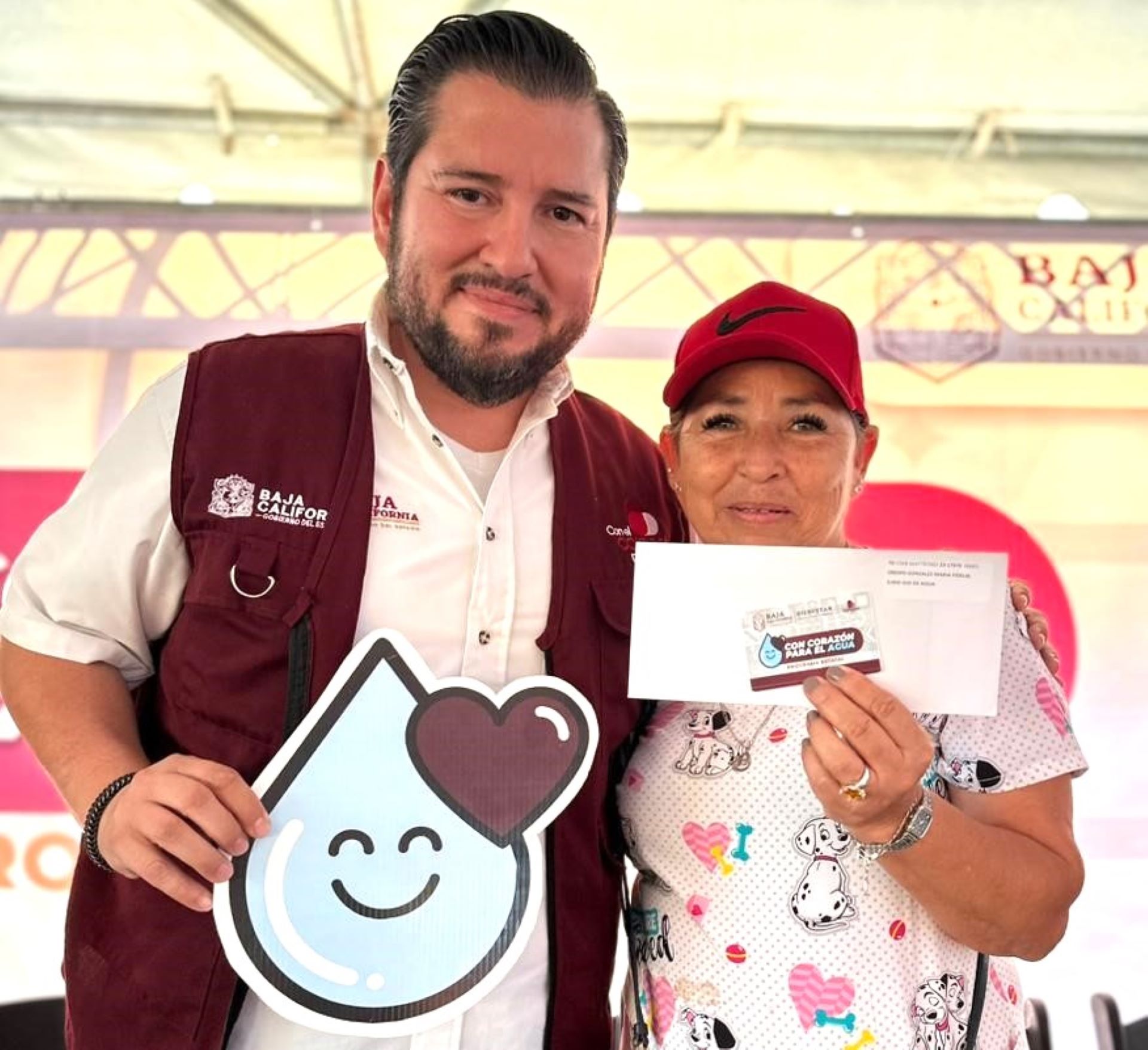 Inicia Gobierno de BC entrega de tarjetas “Con el Corazón para el Agua”