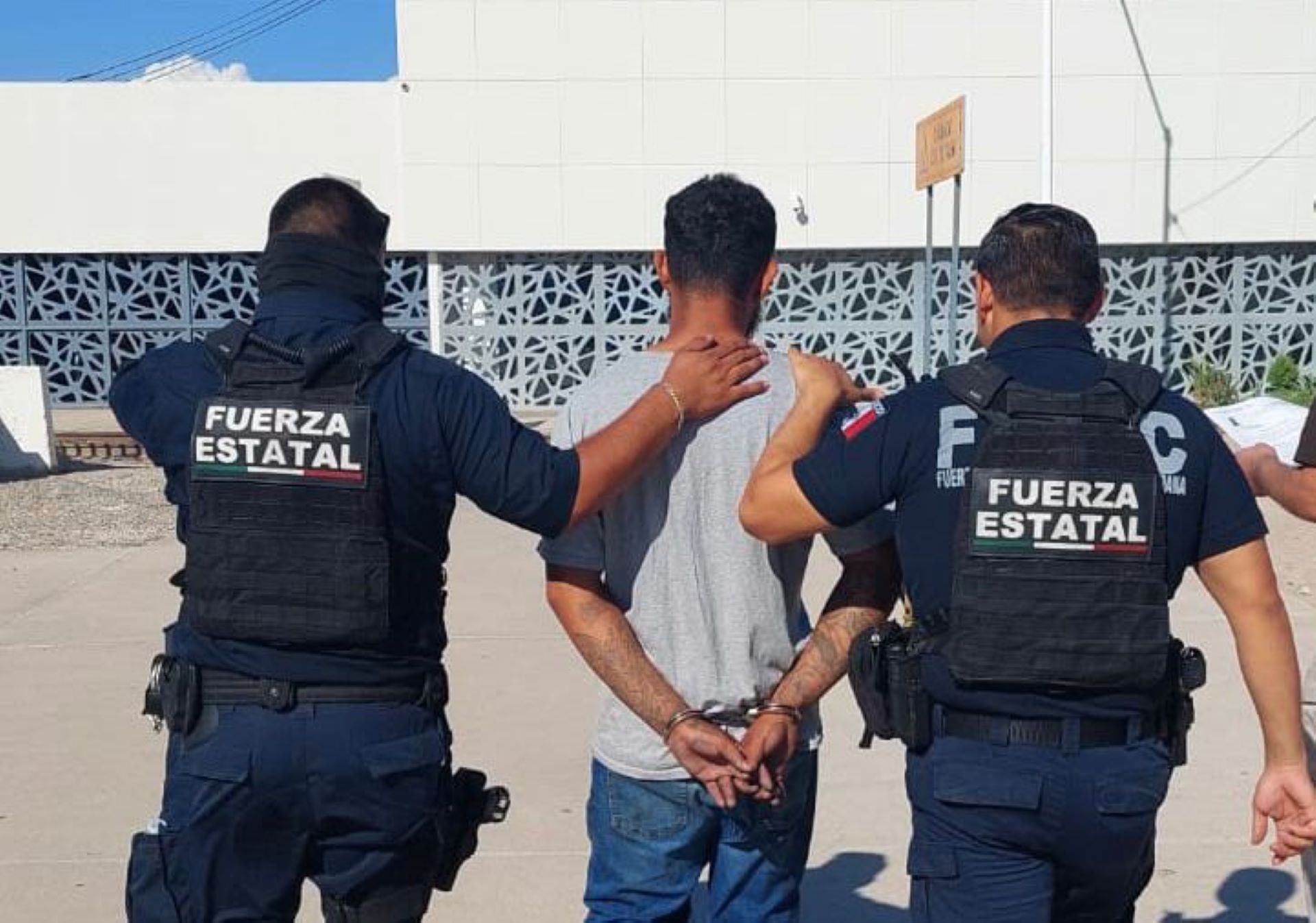 Detiene Enlace Internacional de FESC a 76 fugitivos de EU en el primer semestre de 2023