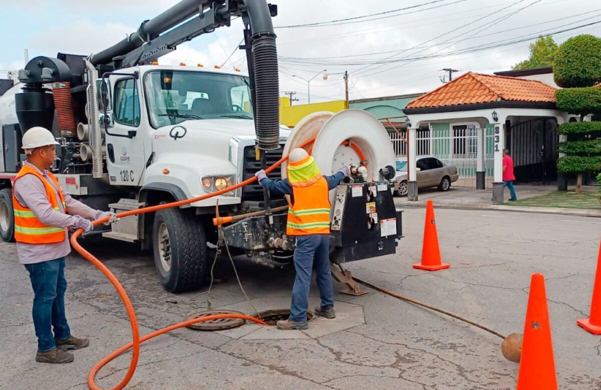 Continúa CESPM atendiendo reportes tras el paso de “Hillary” por Mexicali