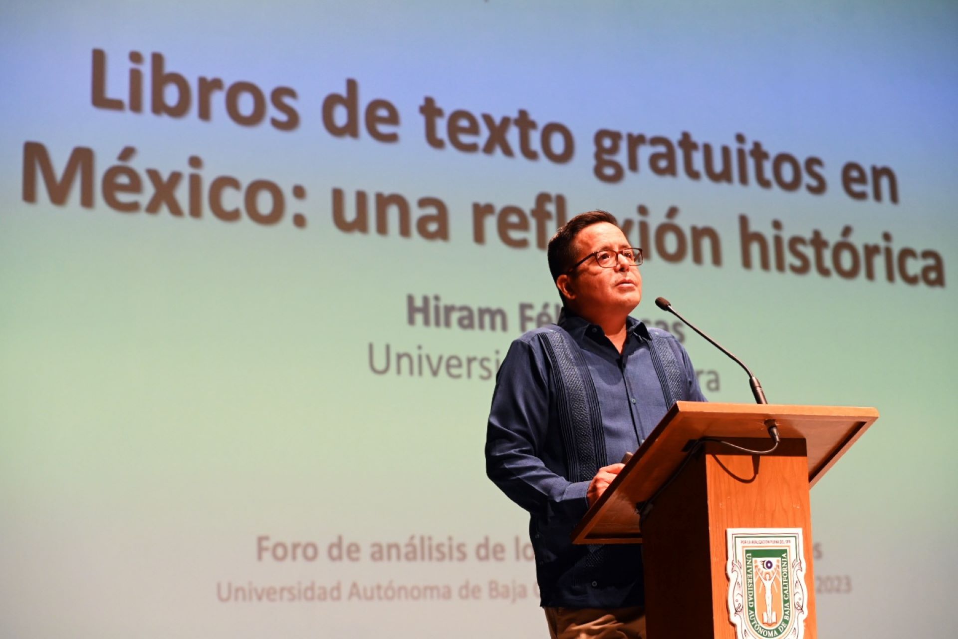 UABC abre espacio para el análisis de los libros de texto gratuitos