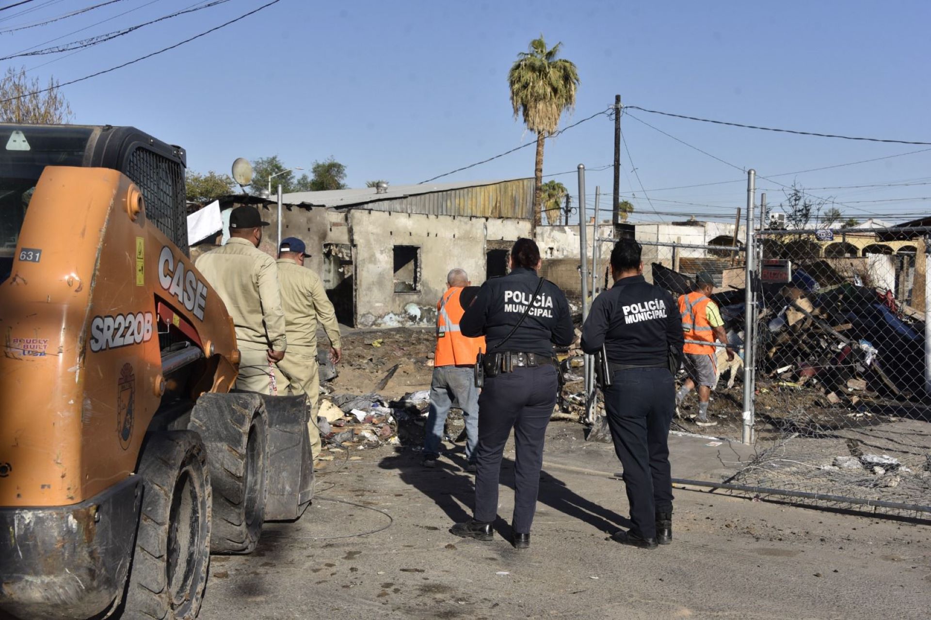 DSPM coordina acciones para rehabilitación de vivienda afectada por incendio