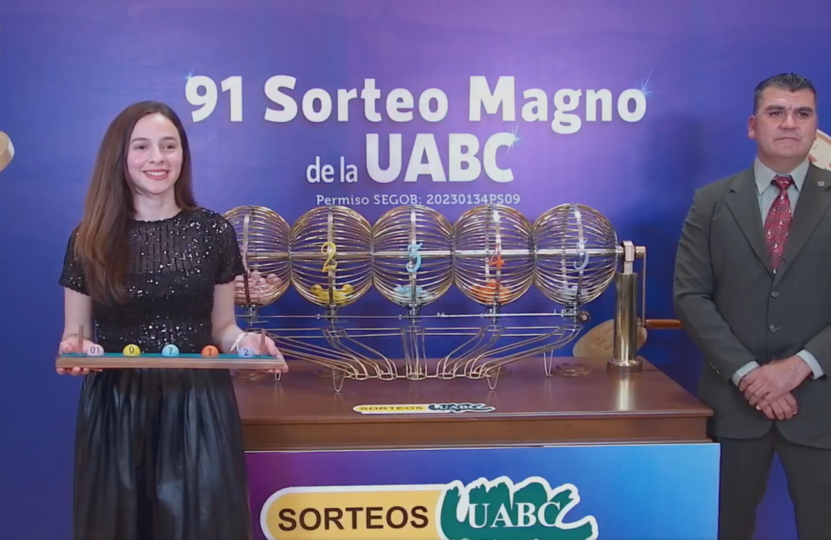 Michelle de Mexicali ganó los 24 millones de pesos del 91 Sorteo Magno de la UABC