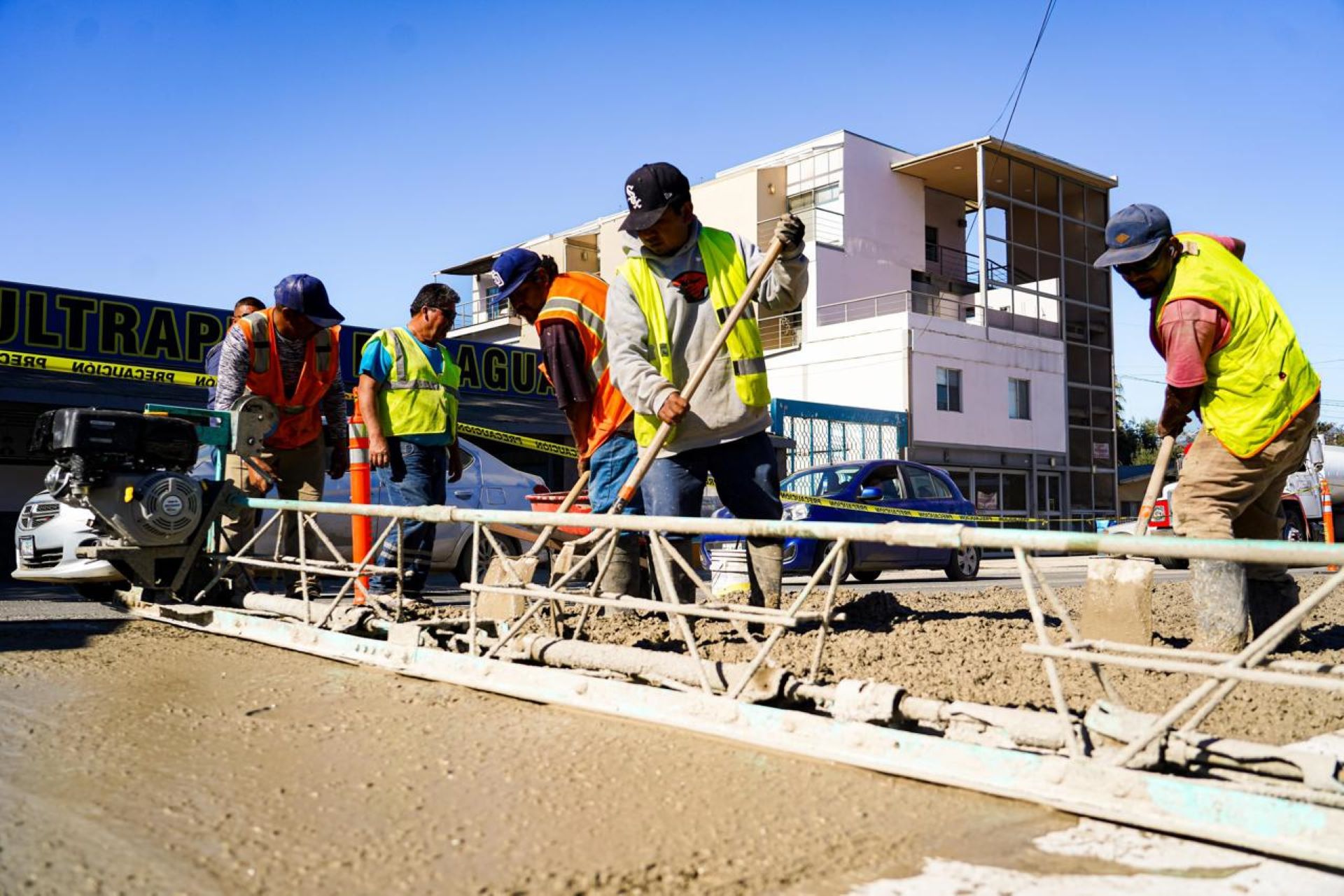 Destina Gobierno de Ensenada 2.7 MDP para rehabilitación de avenida Espinoza