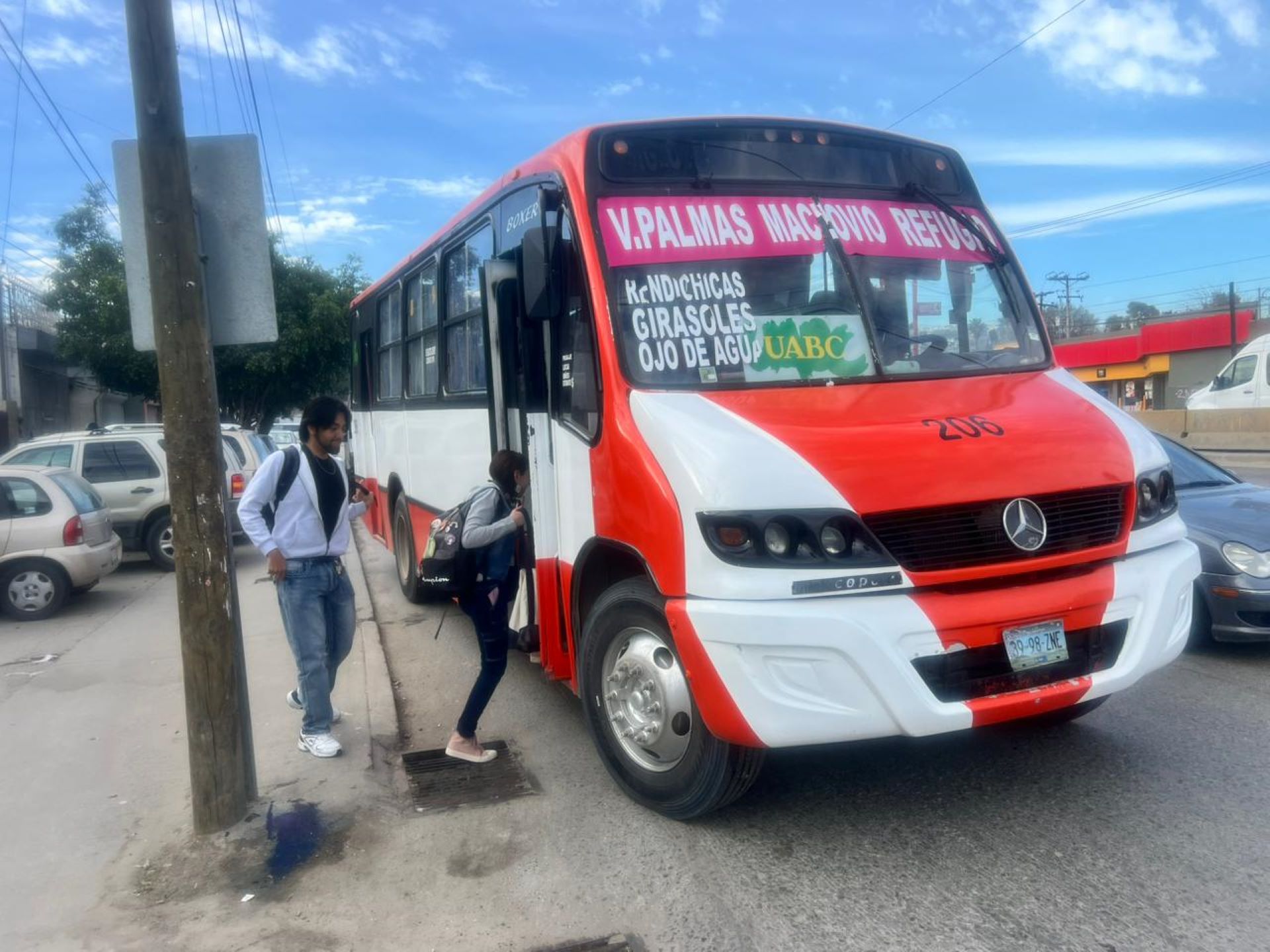 IMOS informa sobre rutas de transporte disponibles hacia UABC Valle de las Palmas