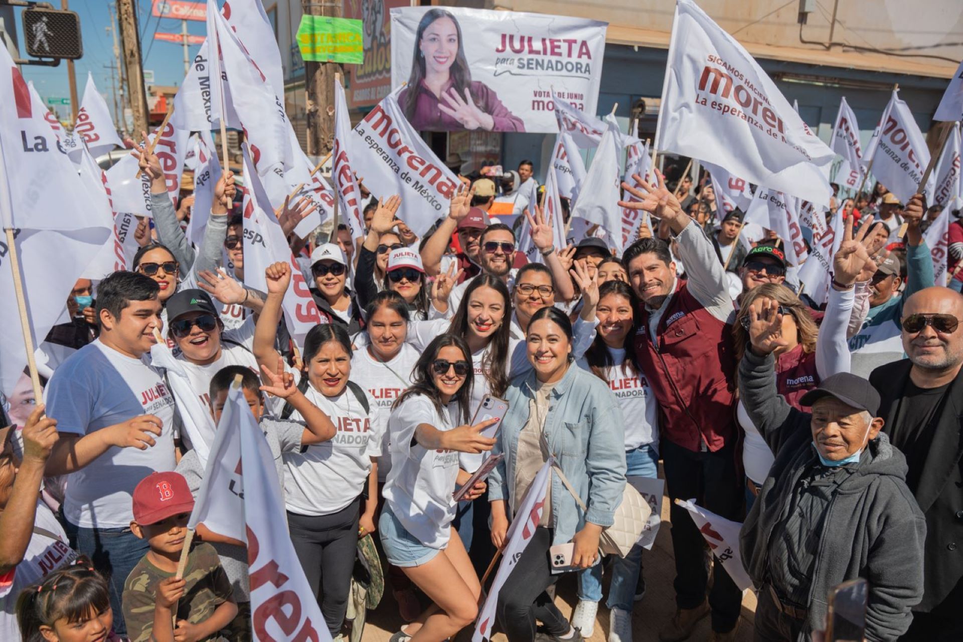 Julieta Ramírez recorre BC en el primer fin de semana de campaña