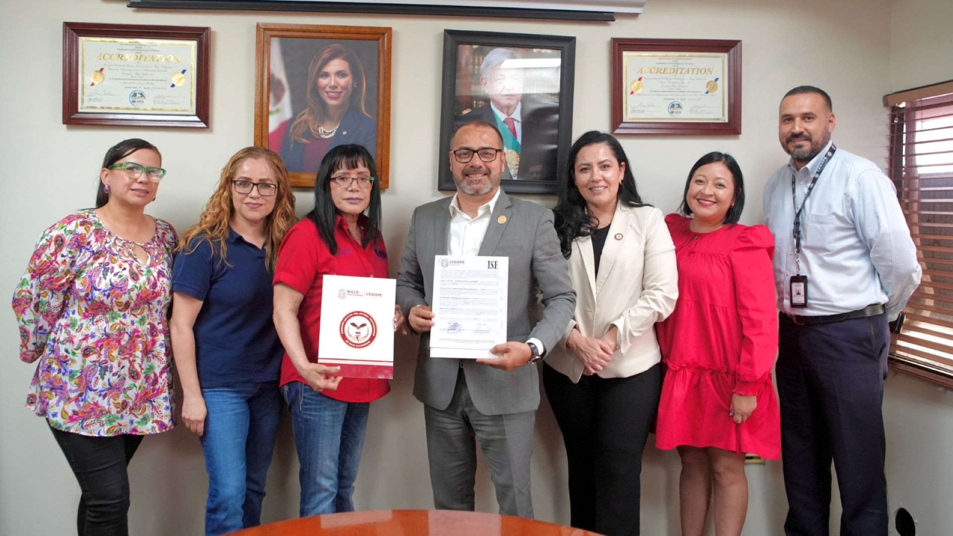 Apoya Cesispe formación académica de estudiantes del Instituto Social Educativo, A.C.