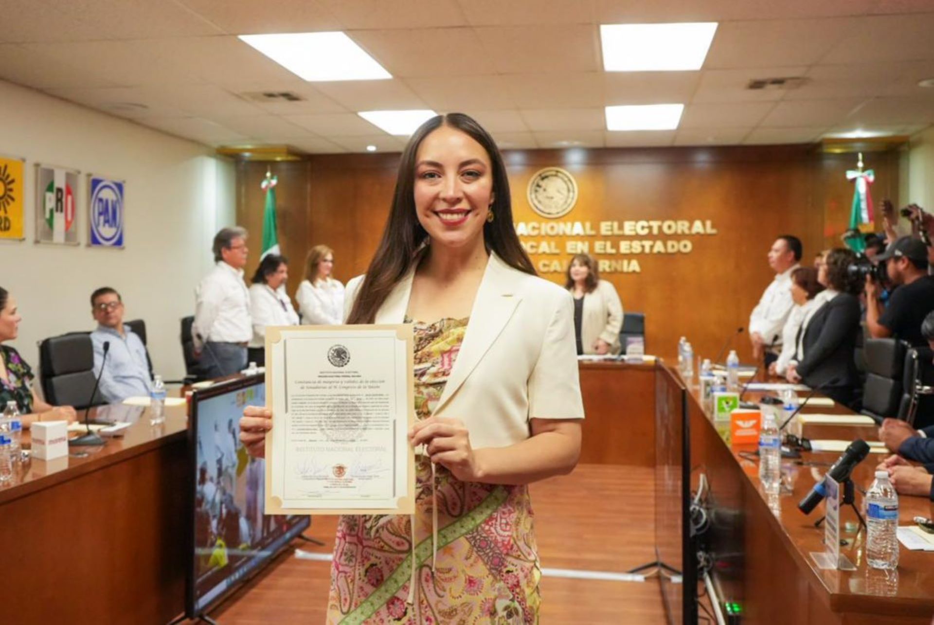 Recibe Julieta Ramírez constancia de mayoría como senadora electa por BC