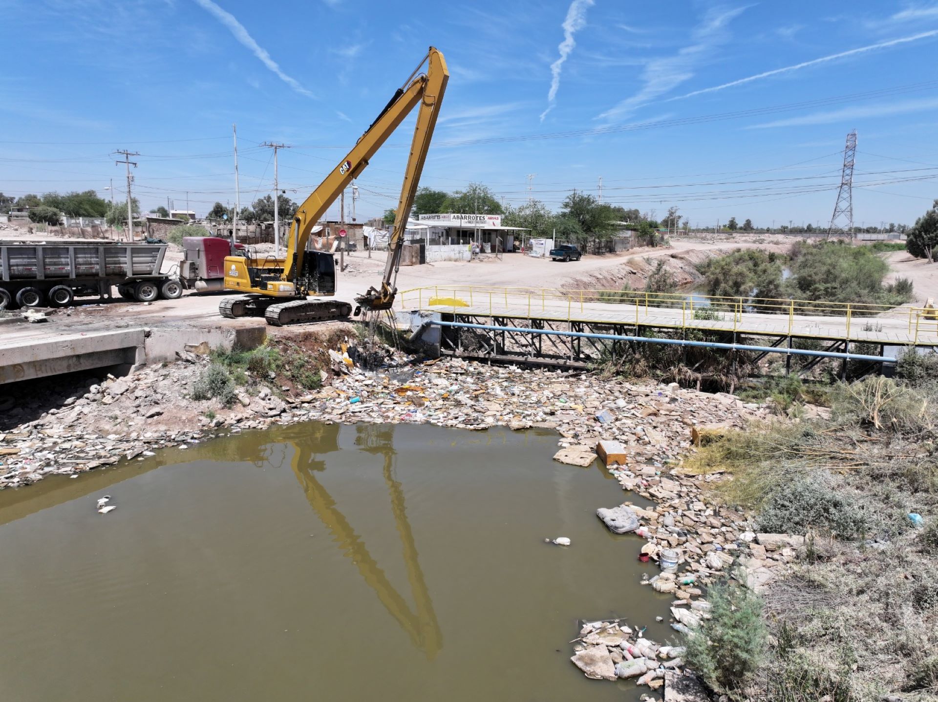 Retira CESPM 80 toneladas de basura del dren Colector Norte