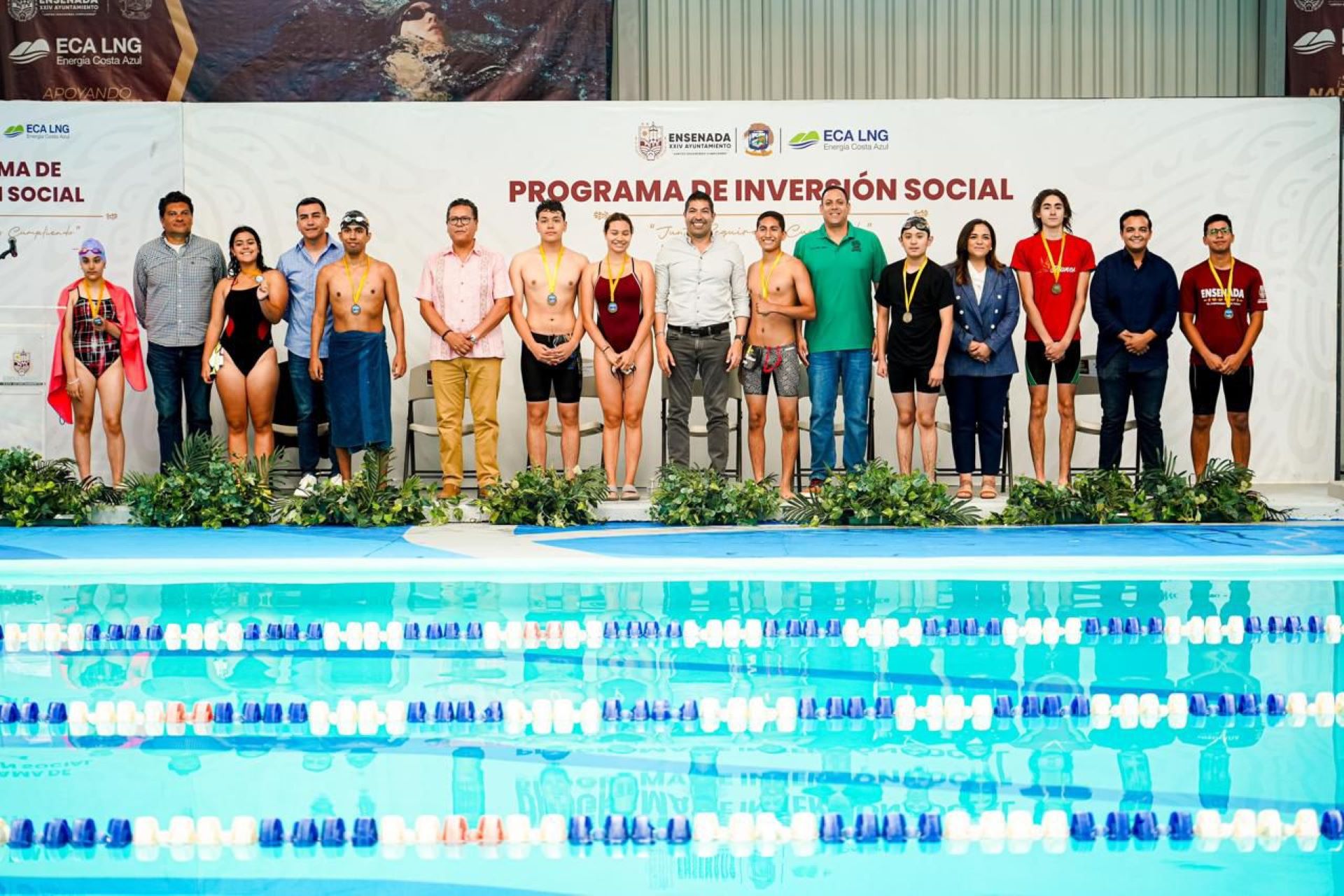 Inauguran alcalde Armando Ayala y Energía Costa Azul alberca de la Unidad Raúl Ramírez Lozano