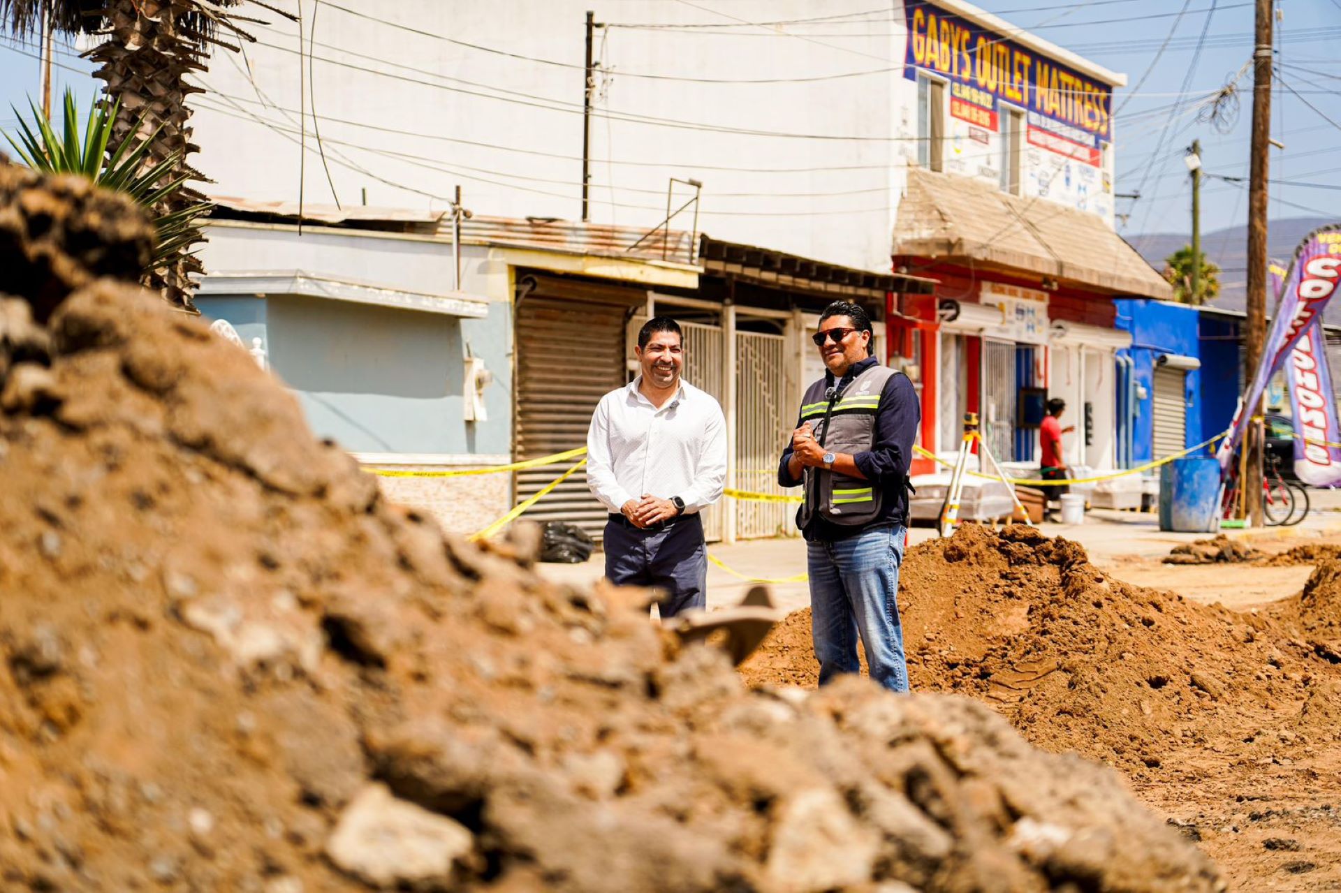 Supera Gobierno de Armando Ayala las 2 mil cuadras rehabilitadas