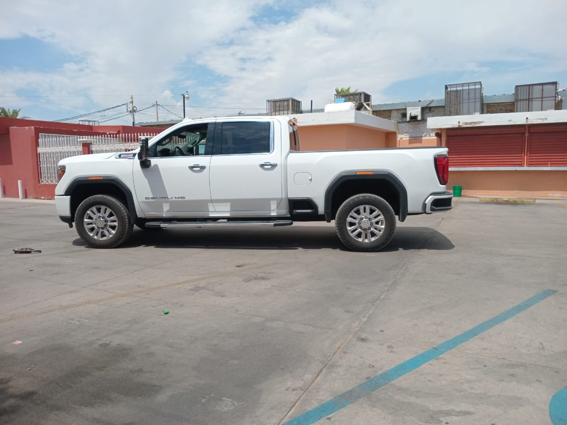 Recupera la Policía Municipal de SLRC tres vehículos robados