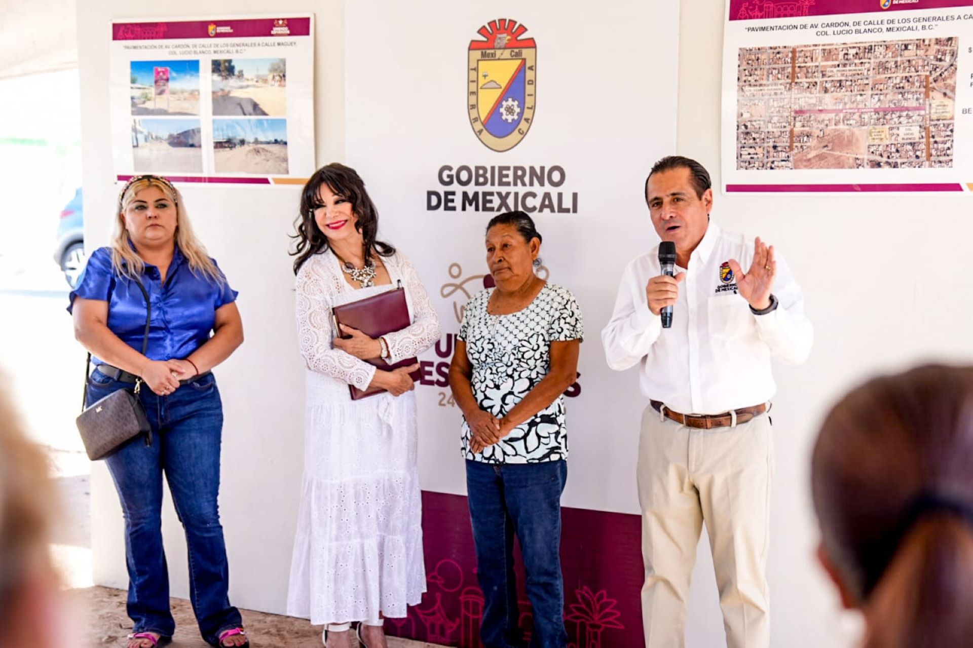 Tras 30 años de espera, Norma Bustamante arranca obra de pavimentación de la Av. Cardón