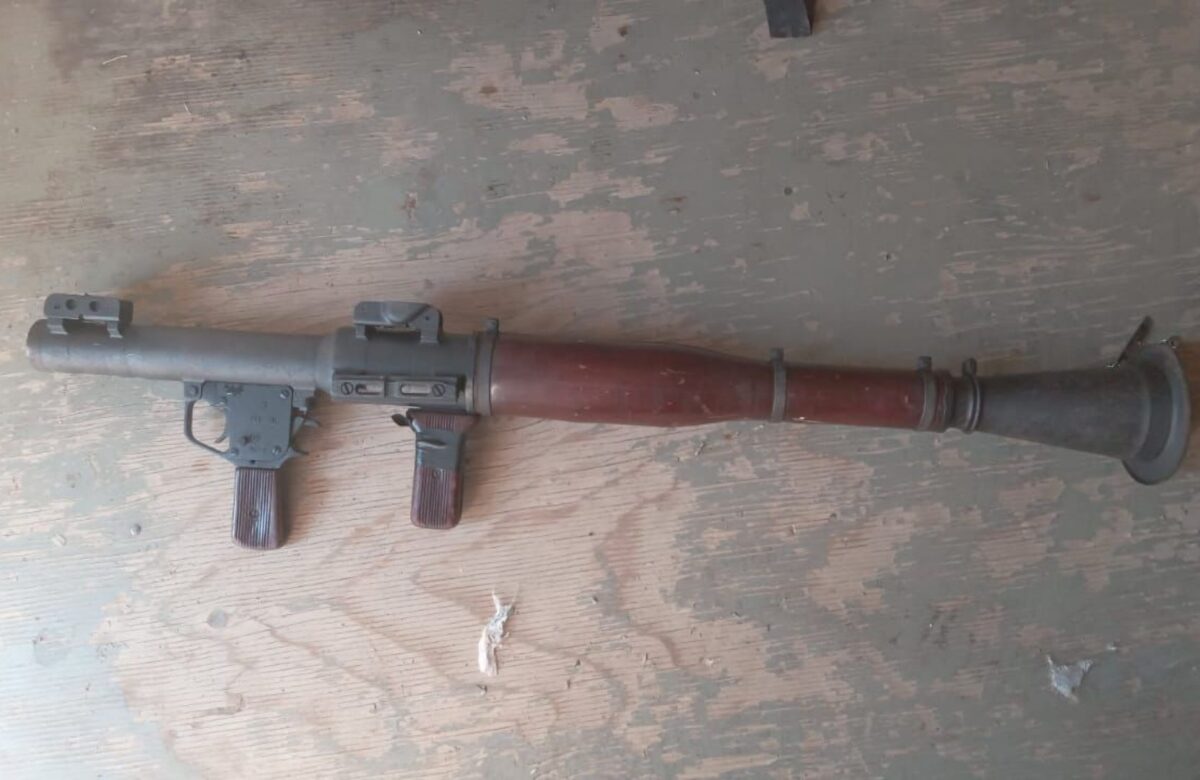 Localizan arsenal antiaéreo, ametralladoras y un fusil Barret en el Valle de Mexicali