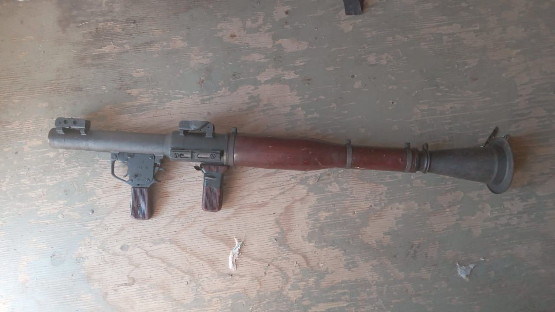 Localizan arsenal antiaéreo, ametralladoras y un fusil Barret en el Valle de Mexicali