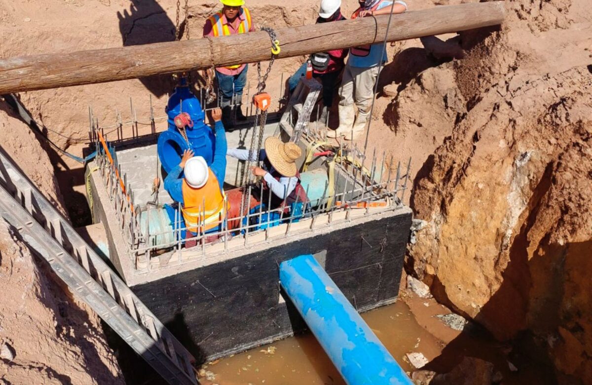 CESPM continúa con trabajos de interconexión para mejorar el suministro de agua en colonias cercanas a la calle Cuarta y Palmar de Santa Anita